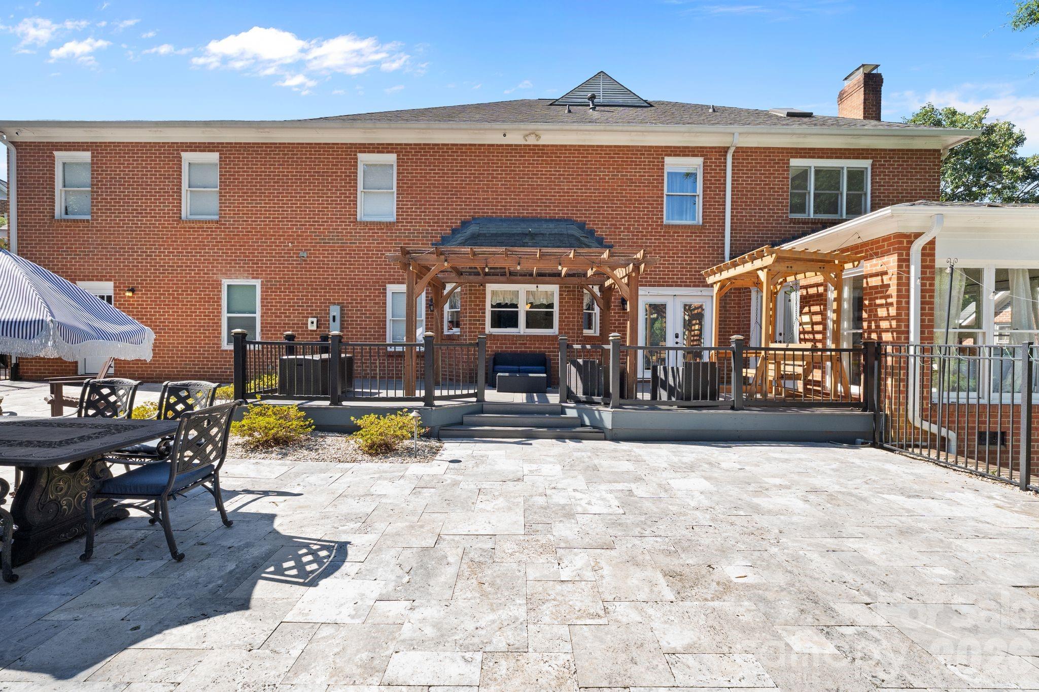 1006 Chelsea Place