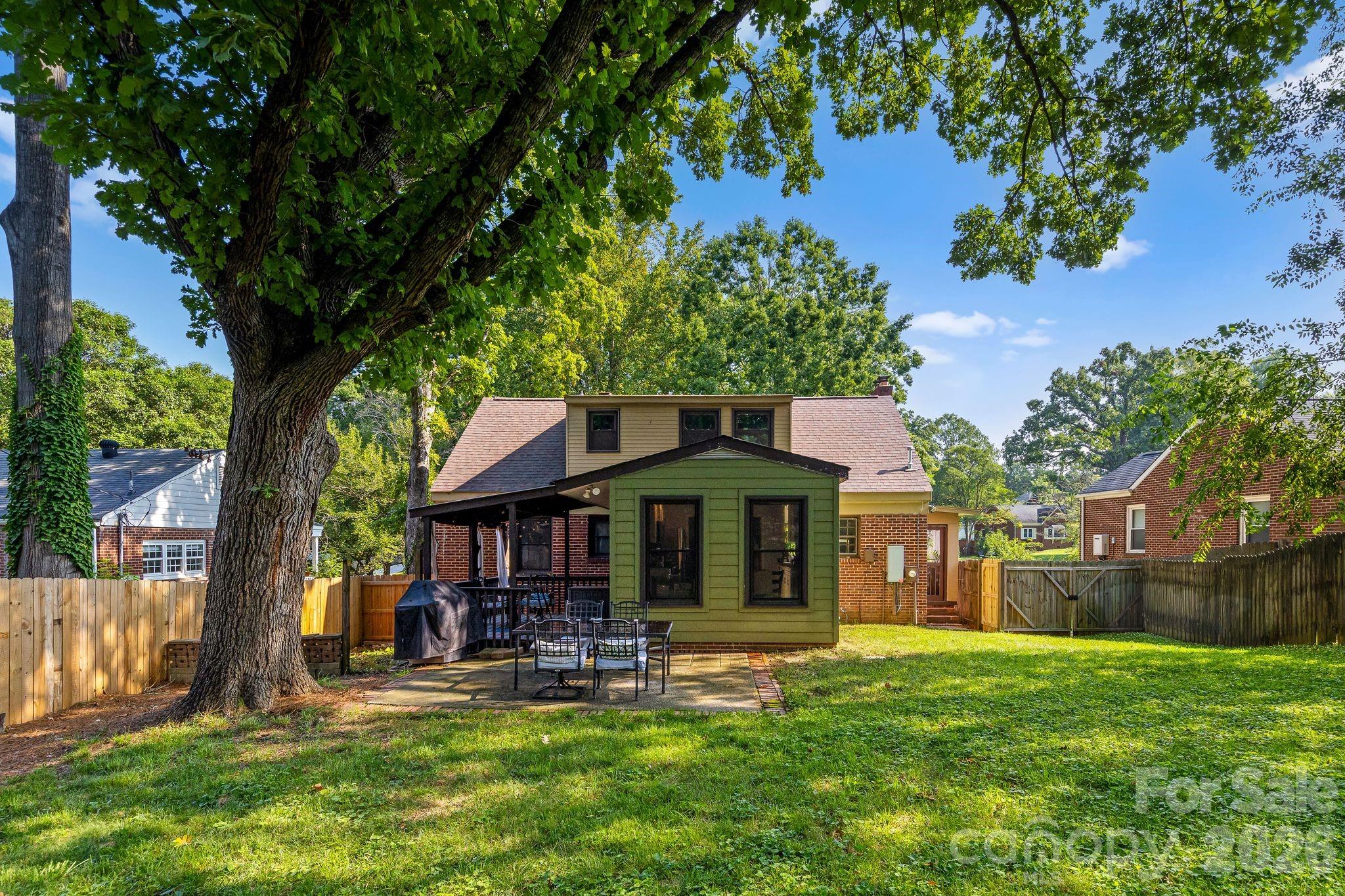 2220 Arnold Drive