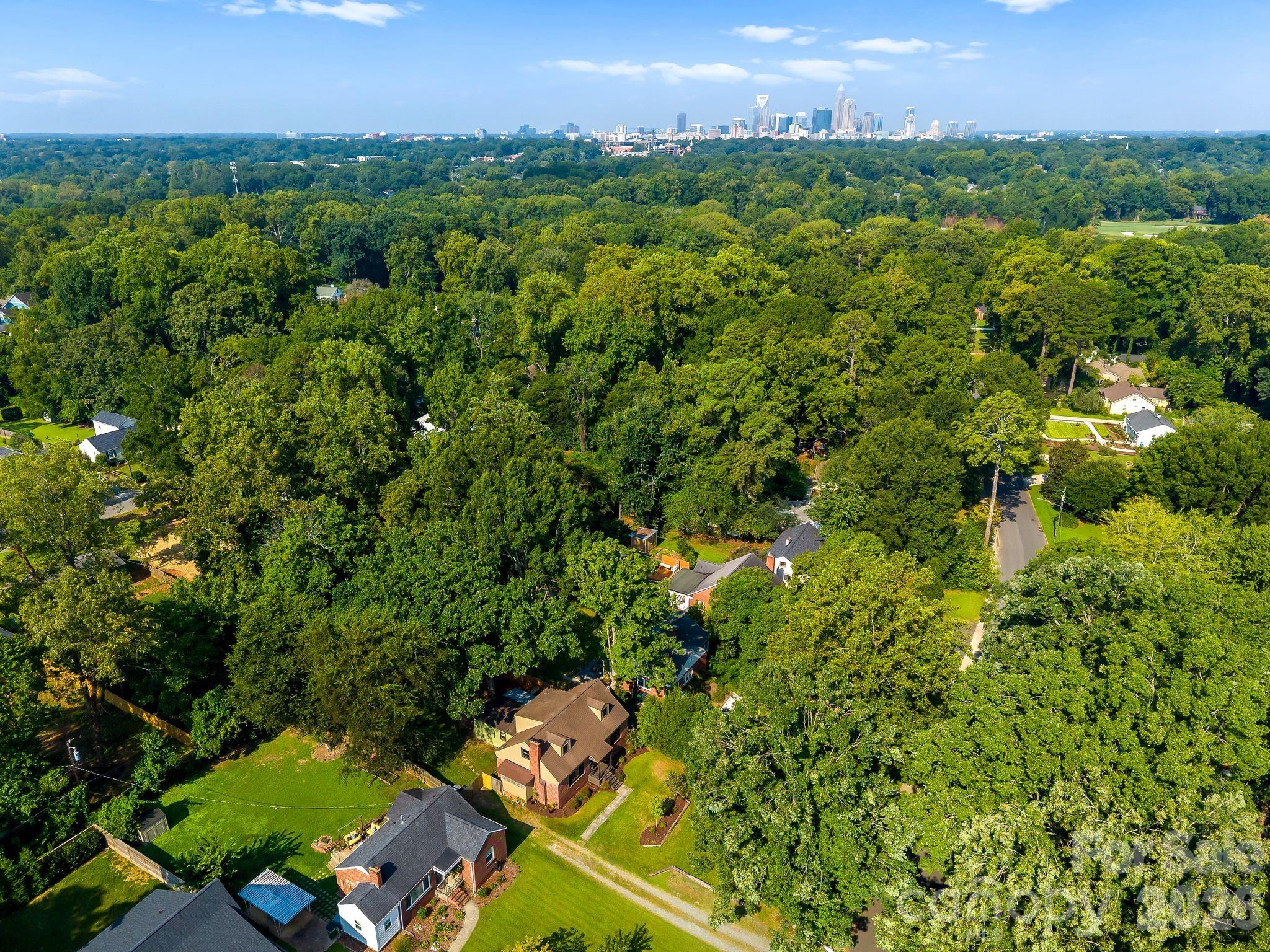 2220 Arnold Drive