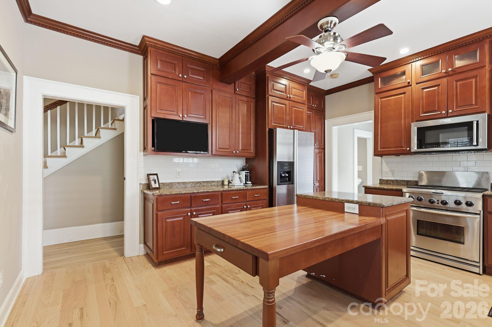 46 NW Marsh Avenue NW