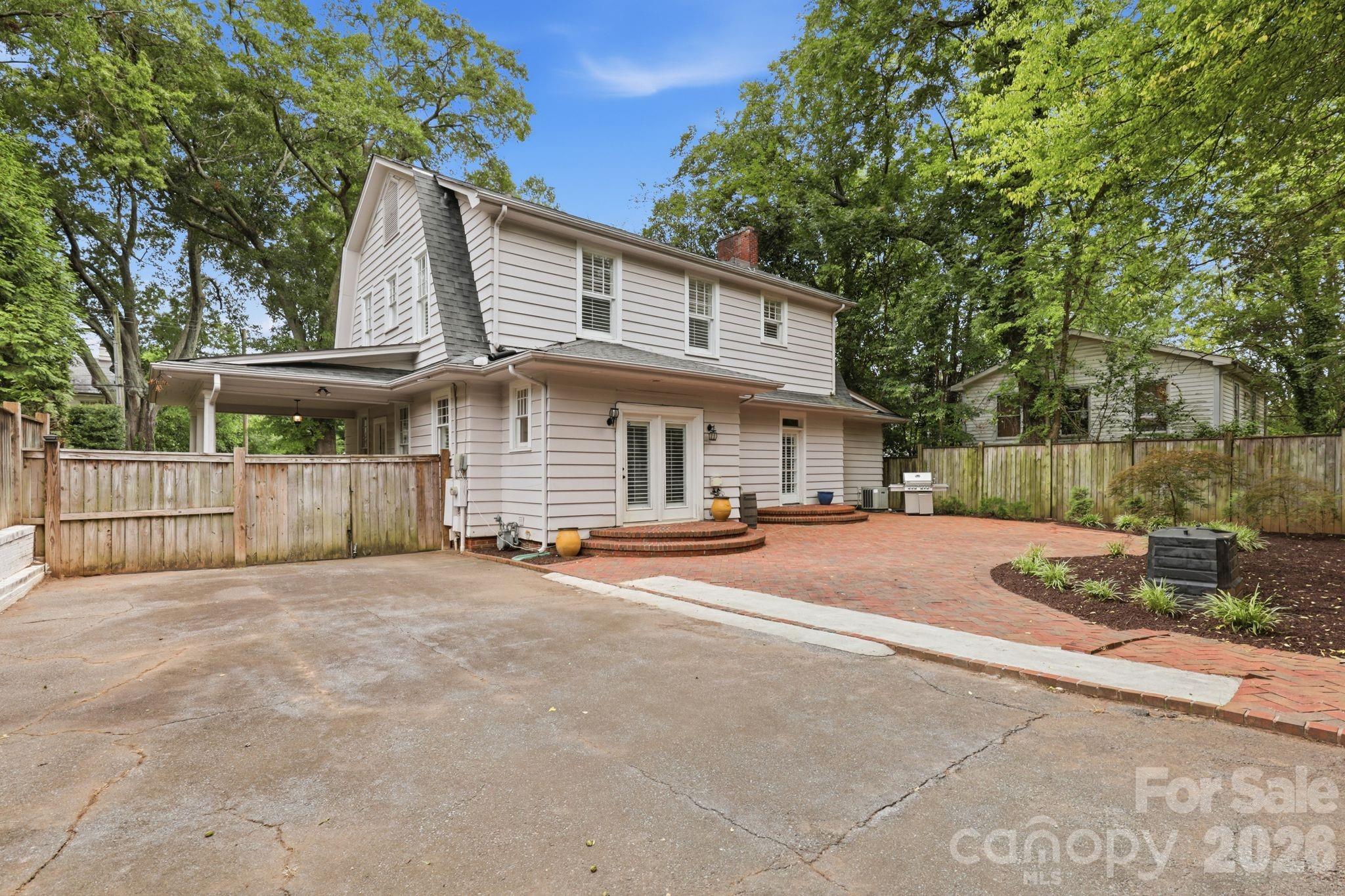 46 NW Marsh Avenue NW