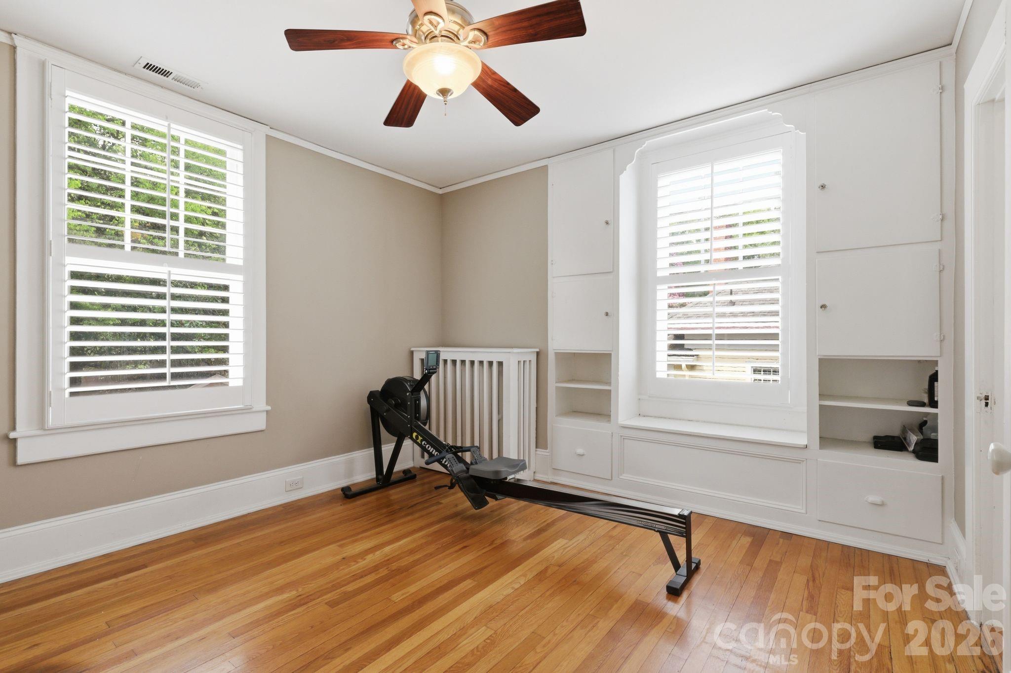 46 NW Marsh Avenue NW