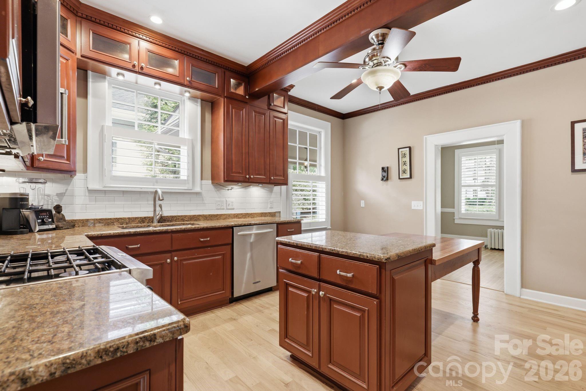 46 NW Marsh Avenue NW