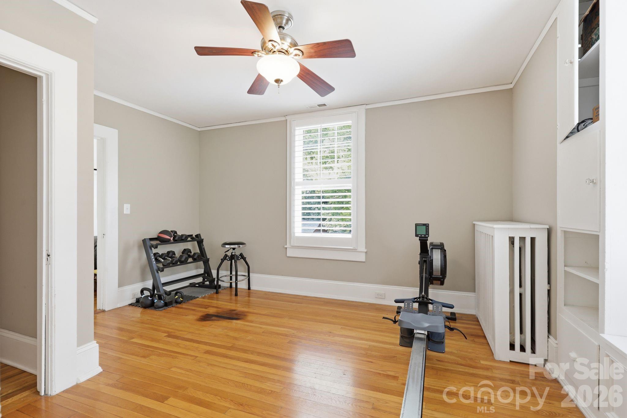 46 NW Marsh Avenue NW