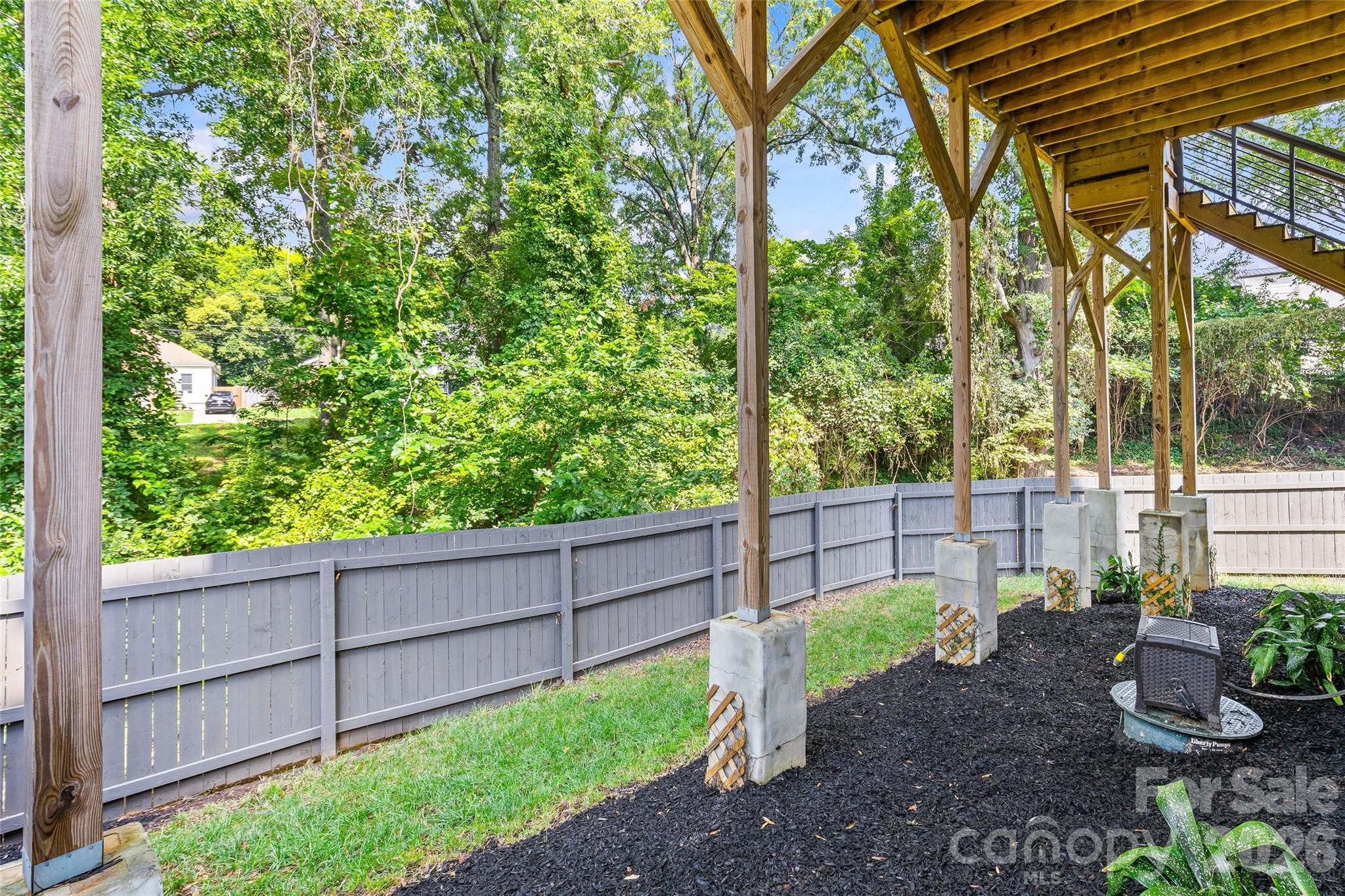 1429 Belle Terre Avenue
