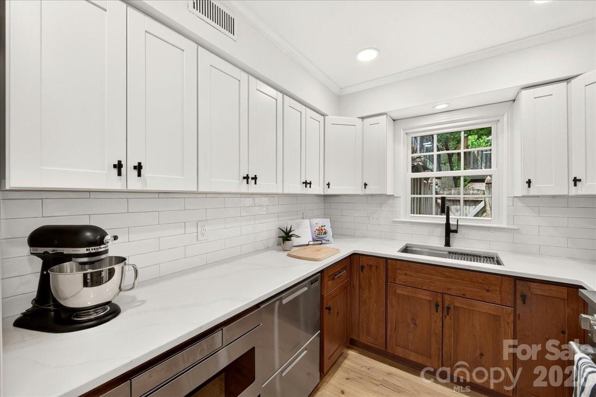 3500 Colony Road Unit: E