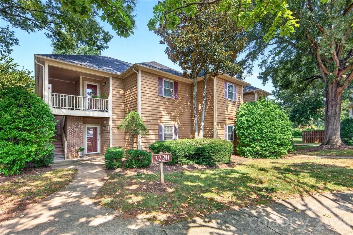 3220 Selwyn Farms Lane Unit: 5