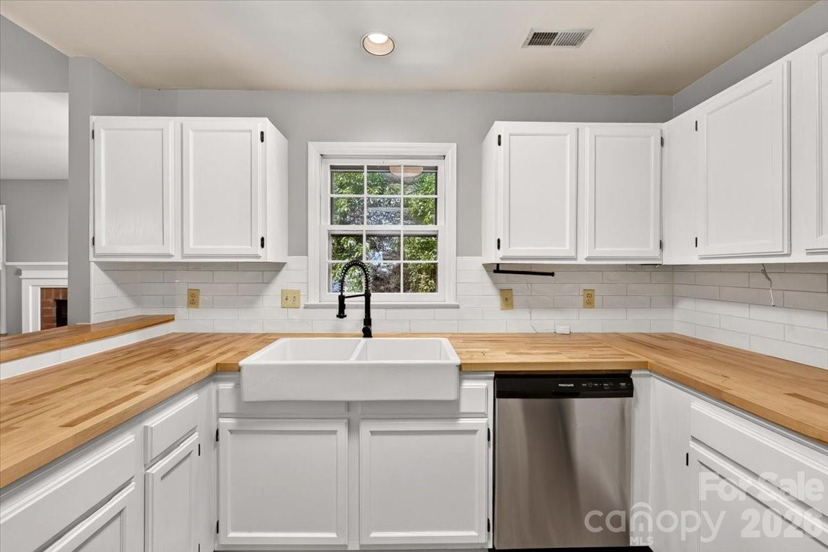 3220 Selwyn Farms Lane Unit: 5
