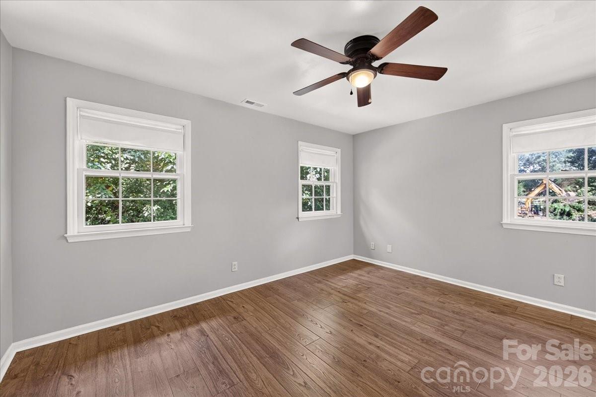 3220 Selwyn Farms Lane Unit: 5
