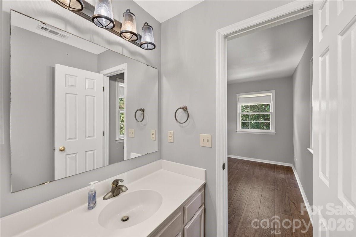 3220 Selwyn Farms Lane Unit: 5