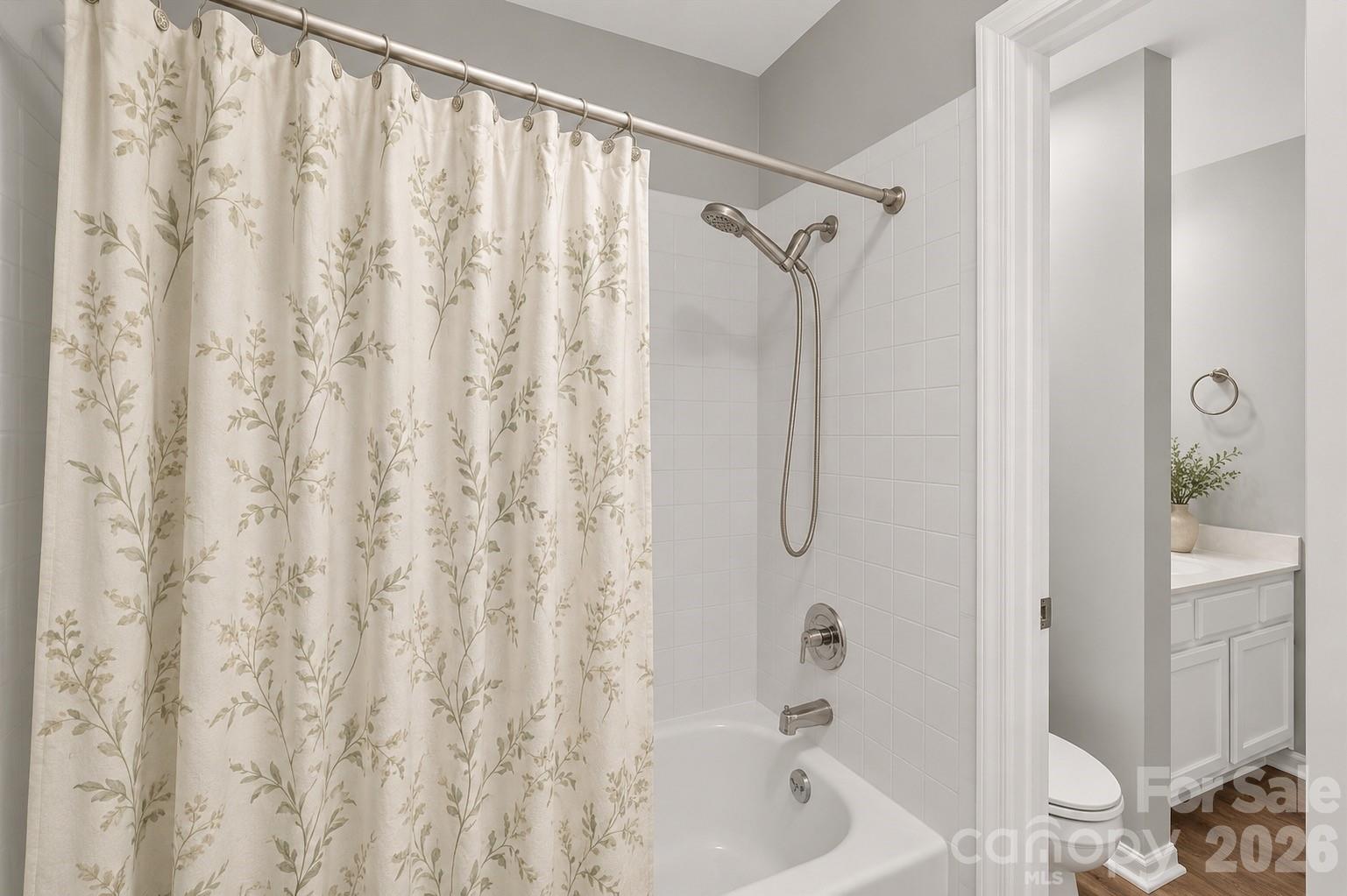 3220 Selwyn Farms Lane Unit: 5