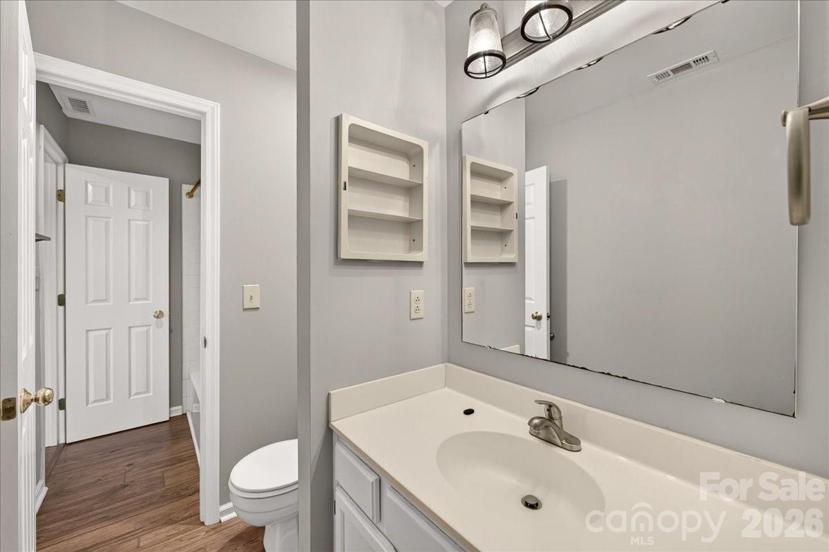 3220 Selwyn Farms Lane Unit: 5