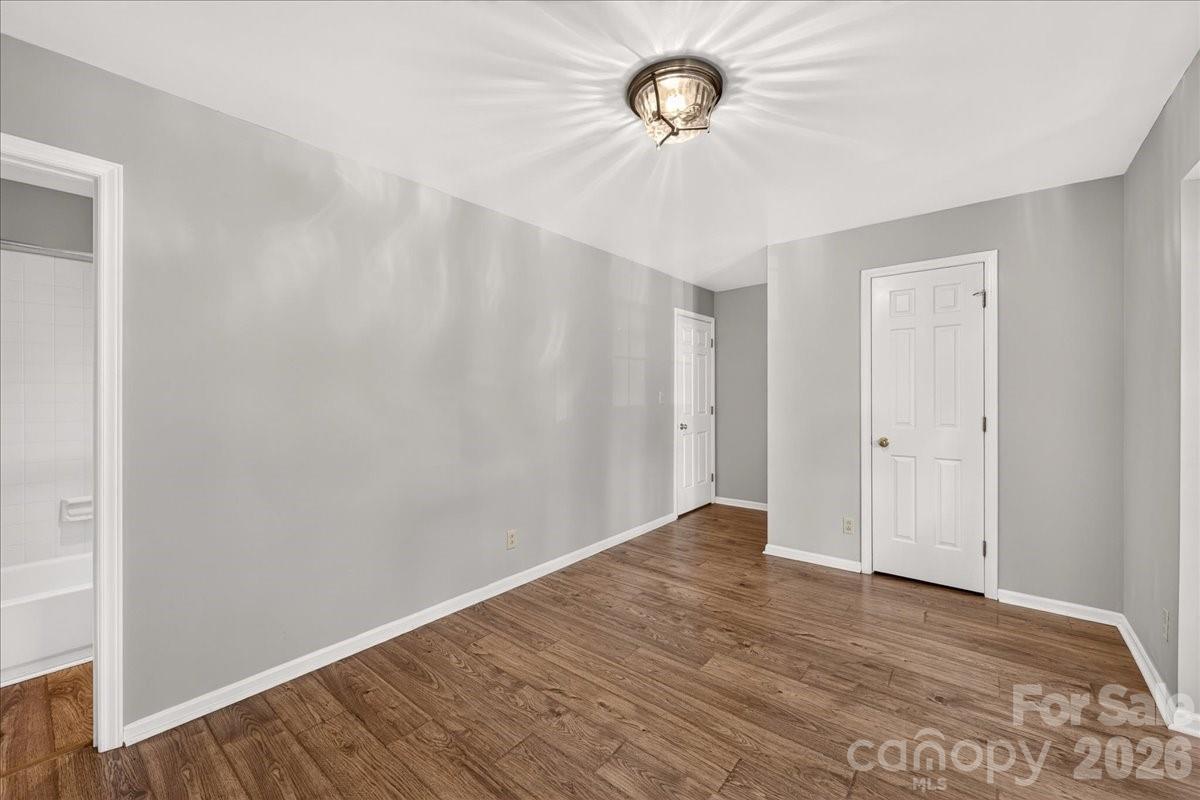 3220 Selwyn Farms Lane Unit: 5