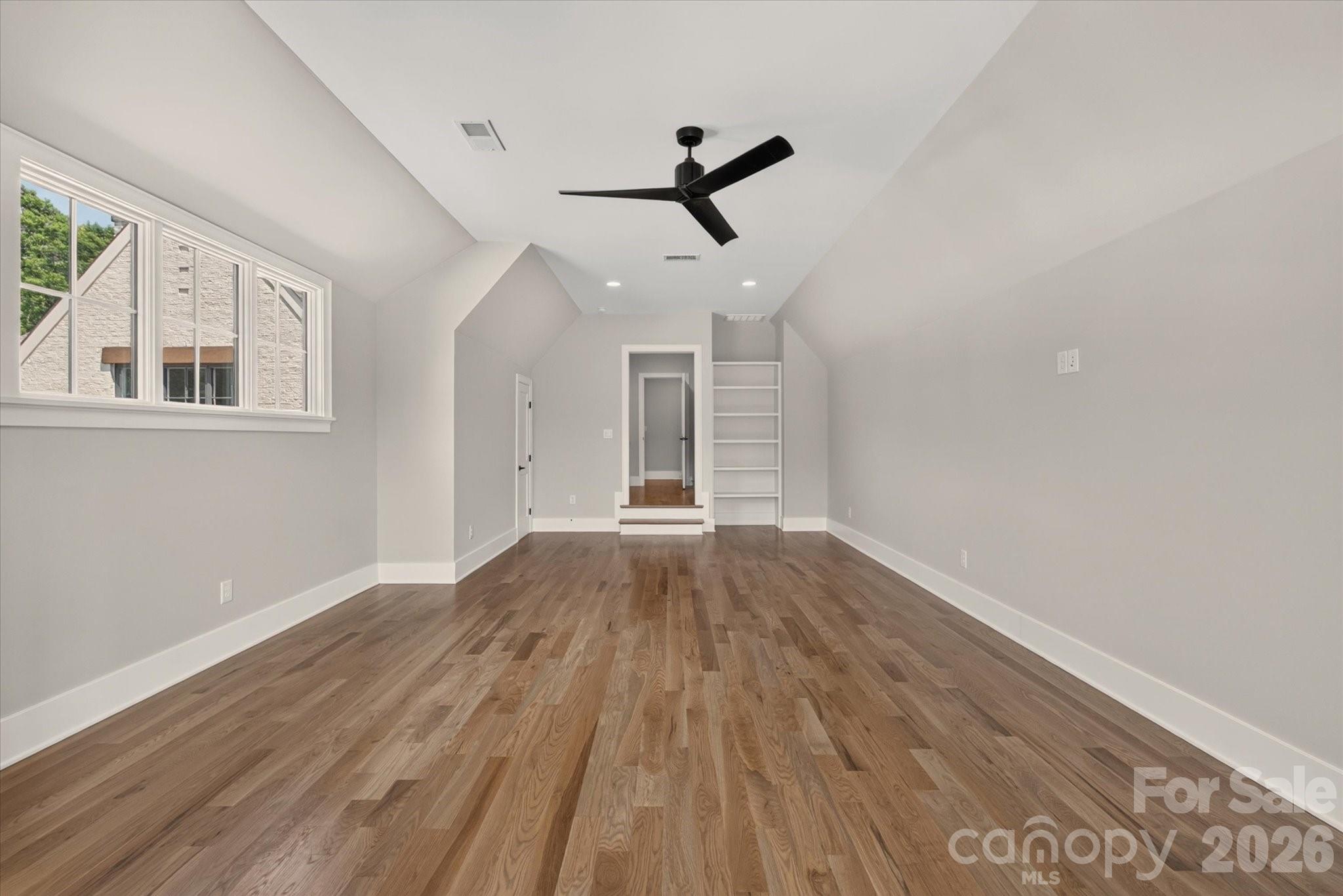 213 Crest Court
