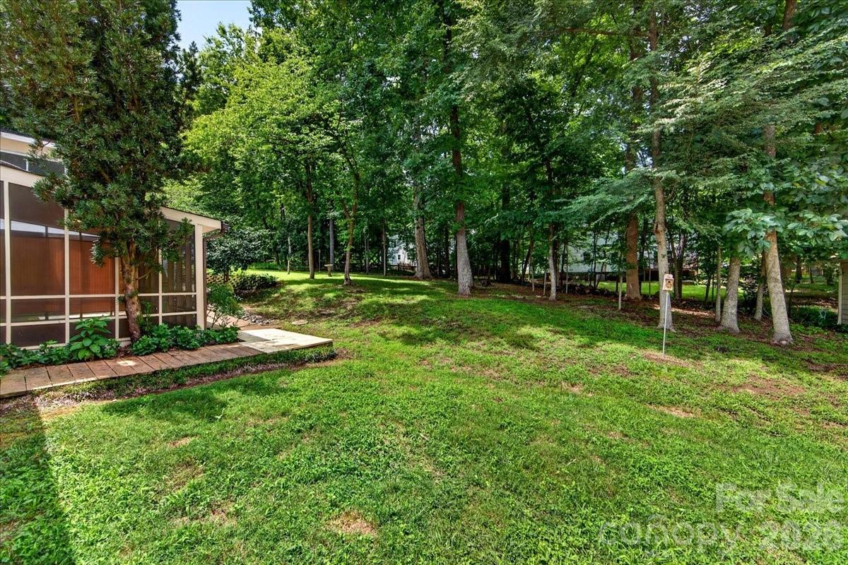 5000 Cedar Forest Drive