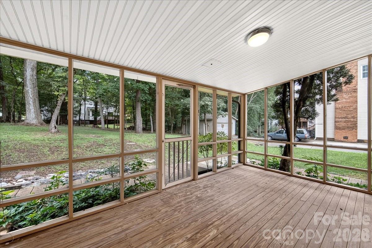 5000 Cedar Forest Drive