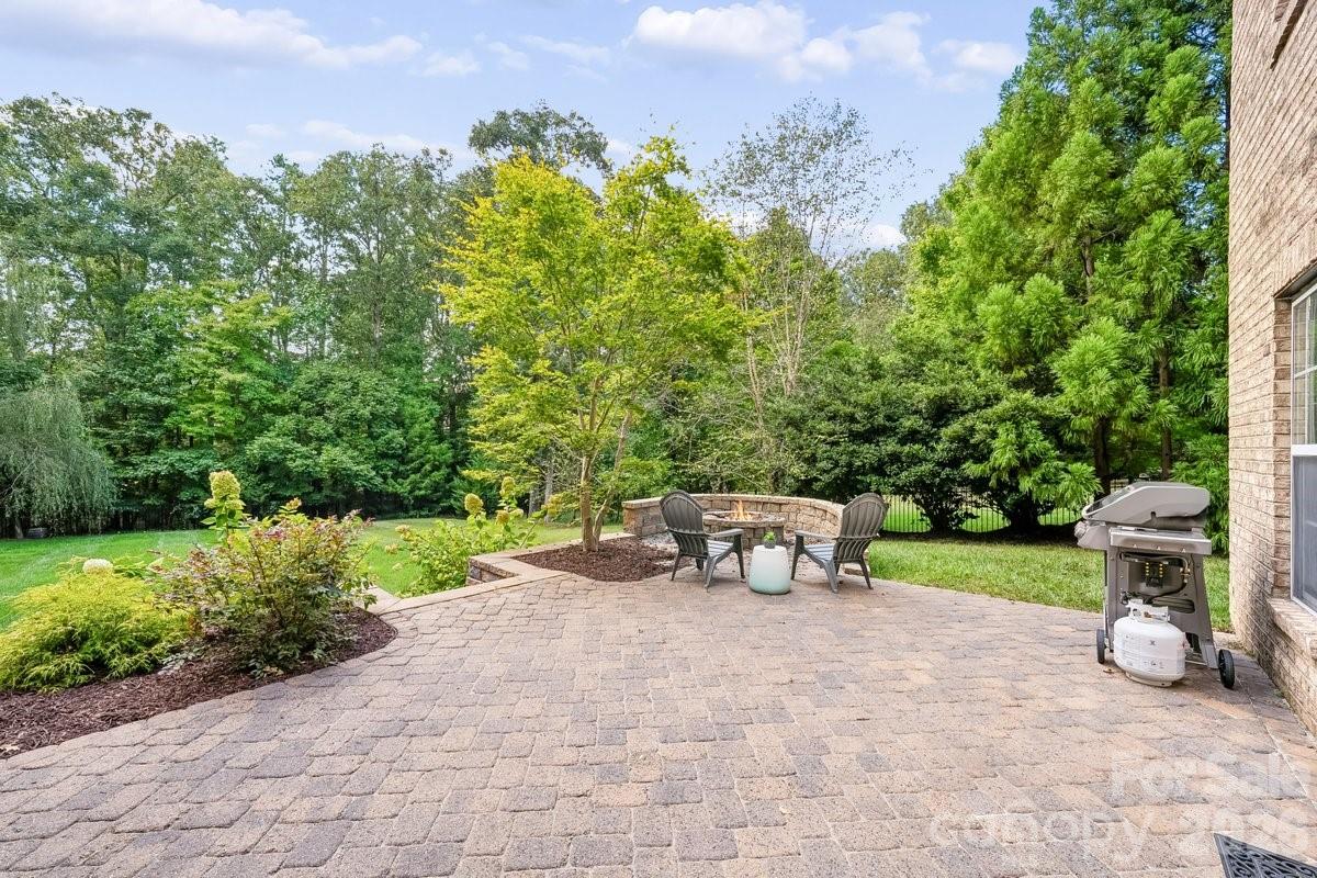 7315 Yellowhorn Trail