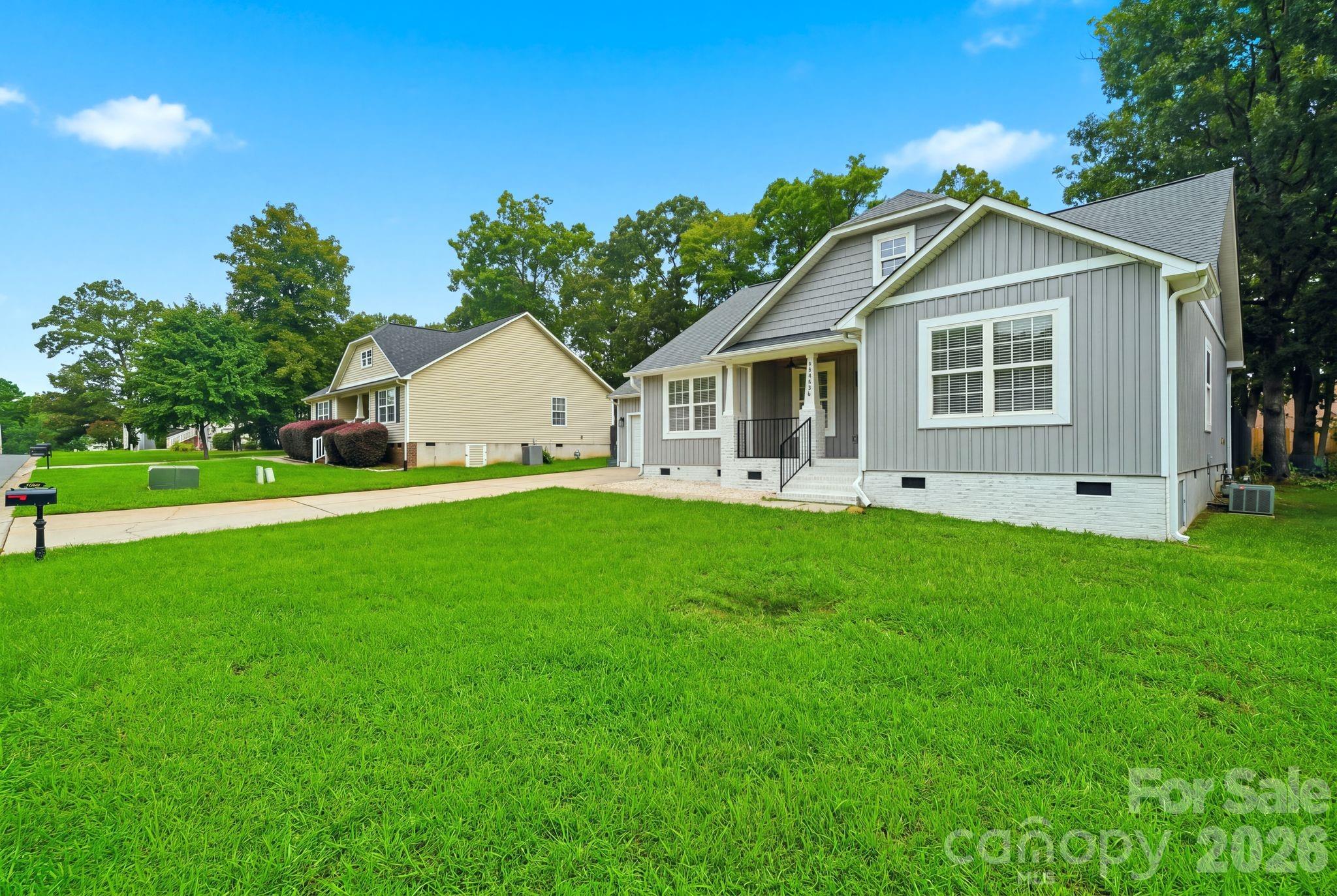 1556 Meadow Glen Lane