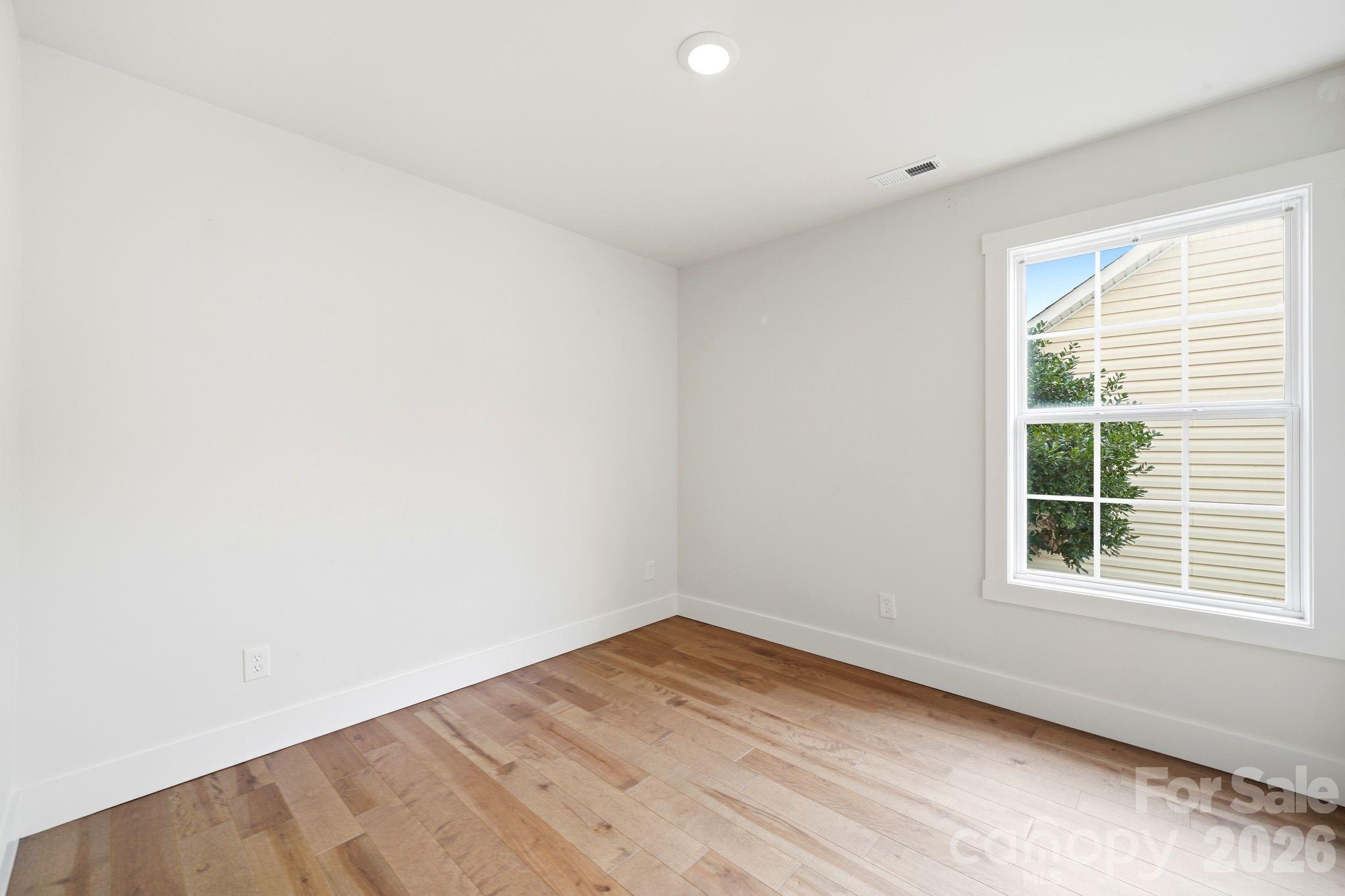 1556 Meadow Glen Lane