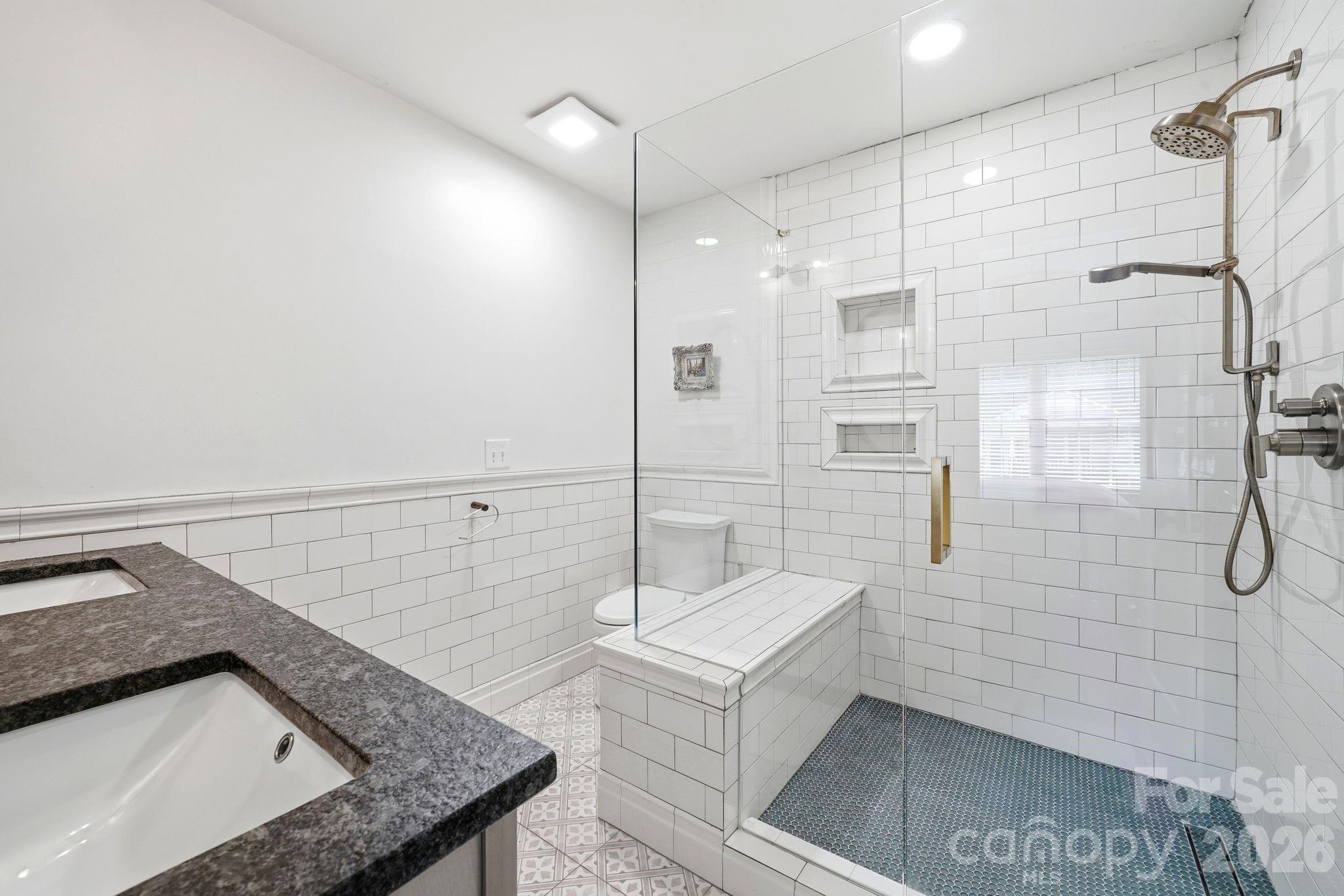 1556 Meadow Glen Lane