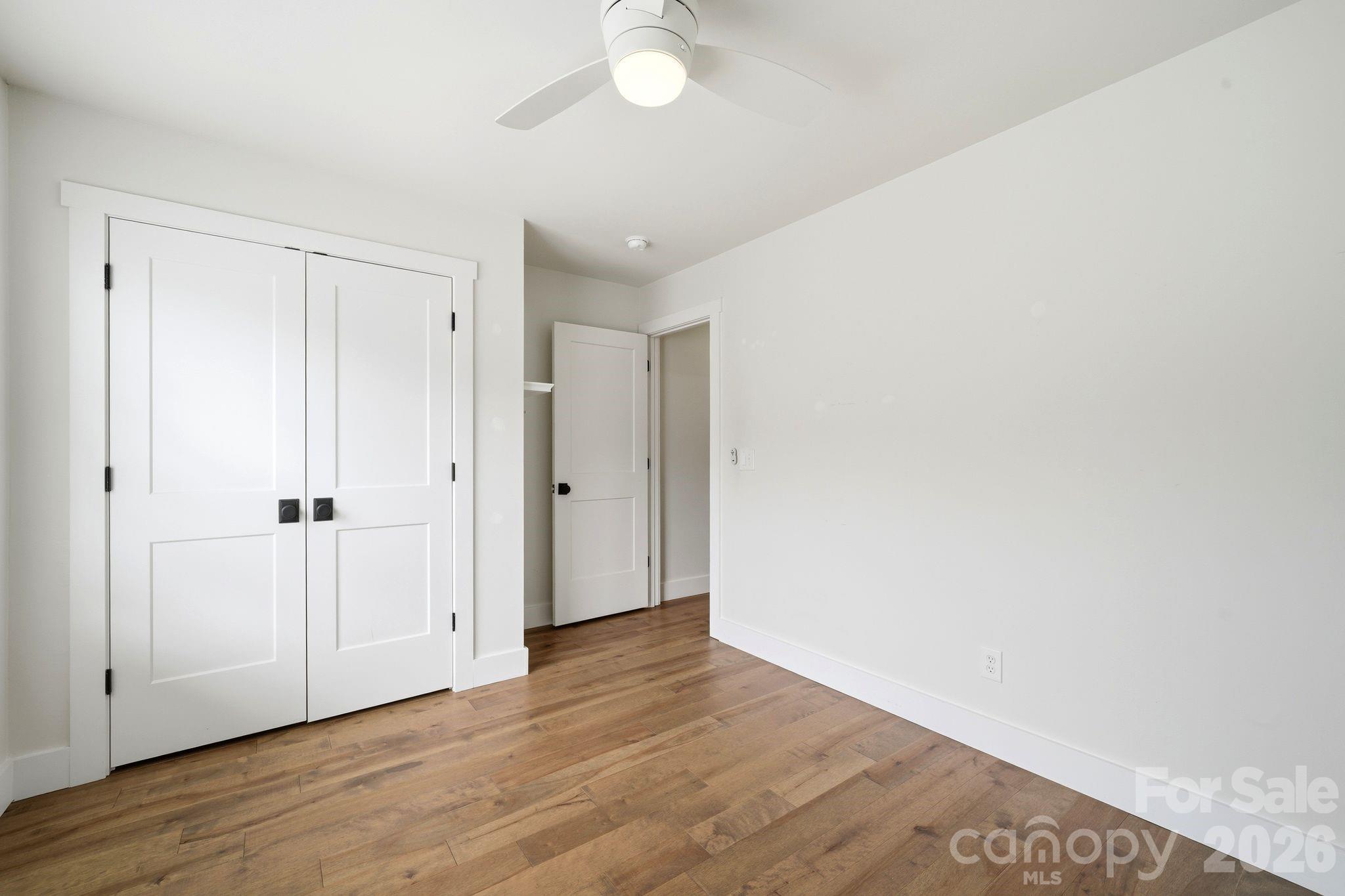 1556 Meadow Glen Lane