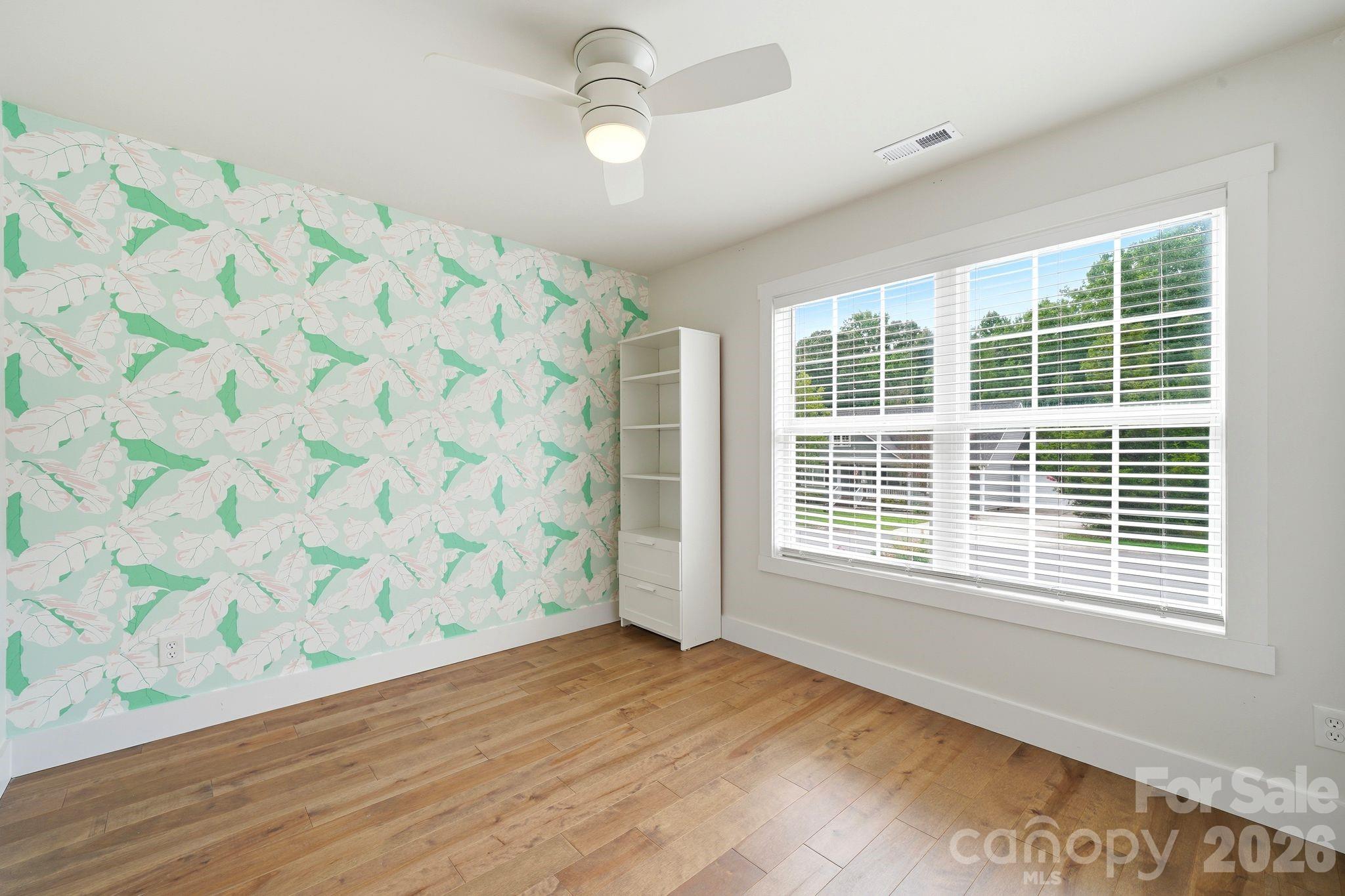 1556 Meadow Glen Lane