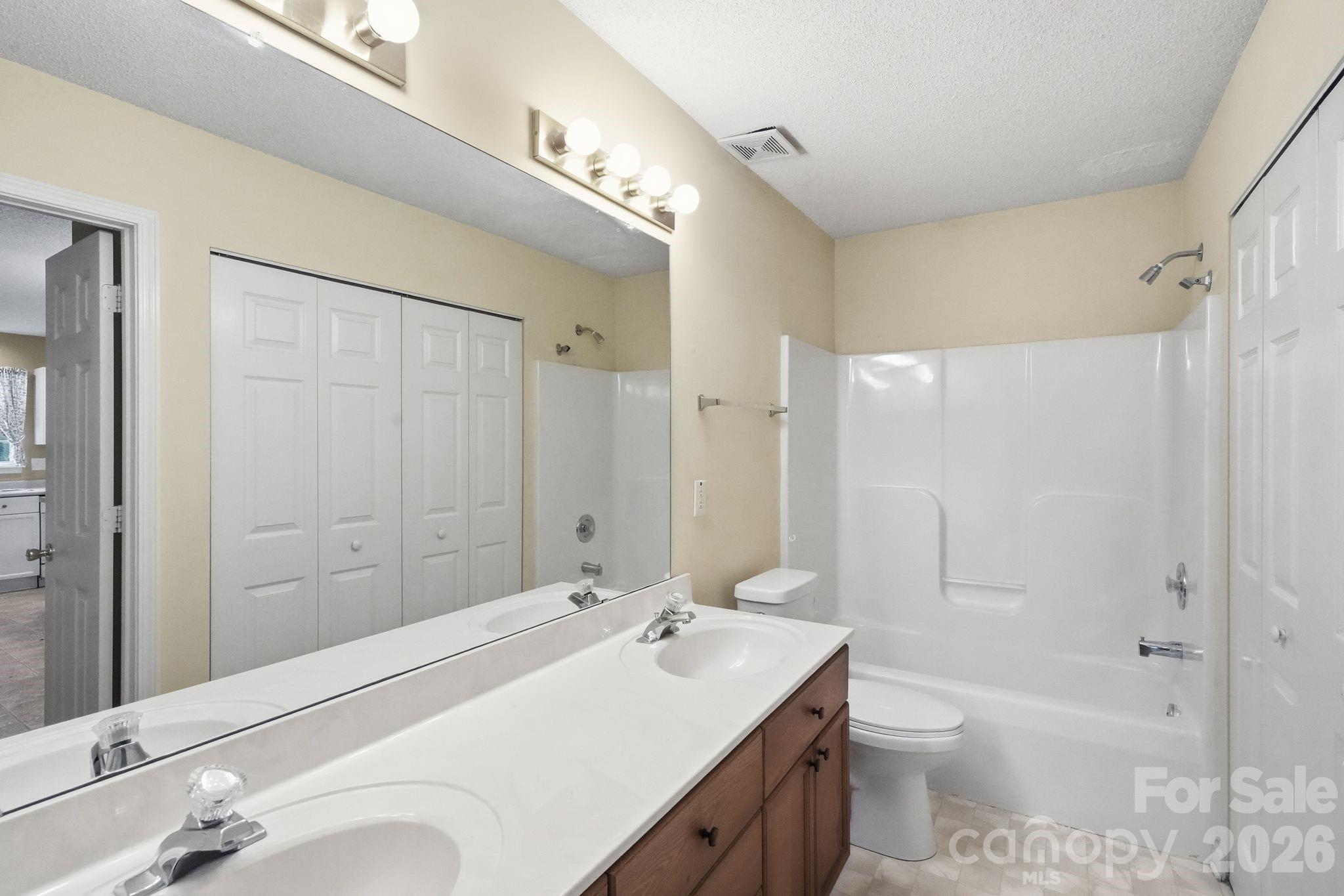 636 Emerald Cove Drive