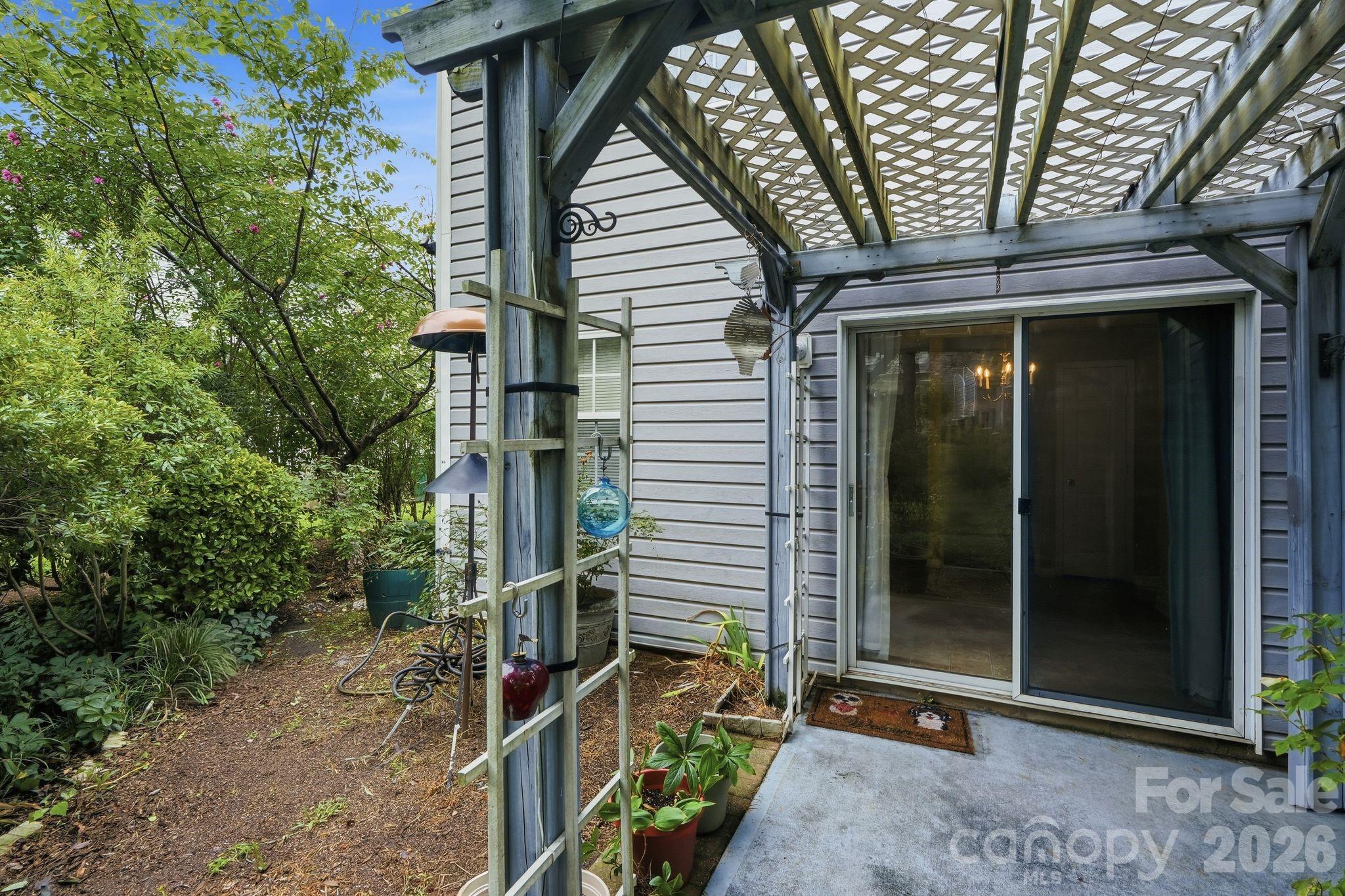 636 Emerald Cove Drive
