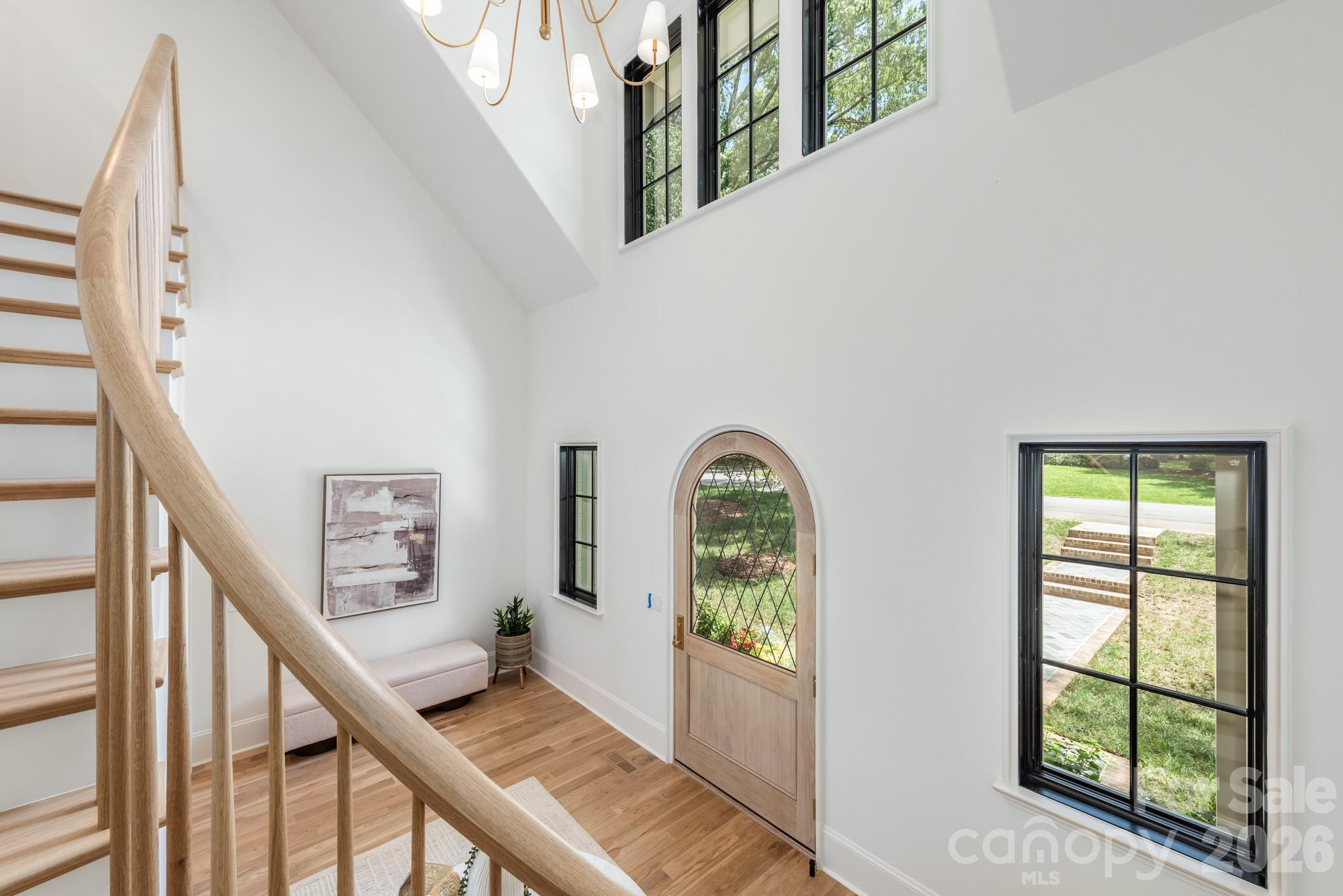 237 N Canterbury Road