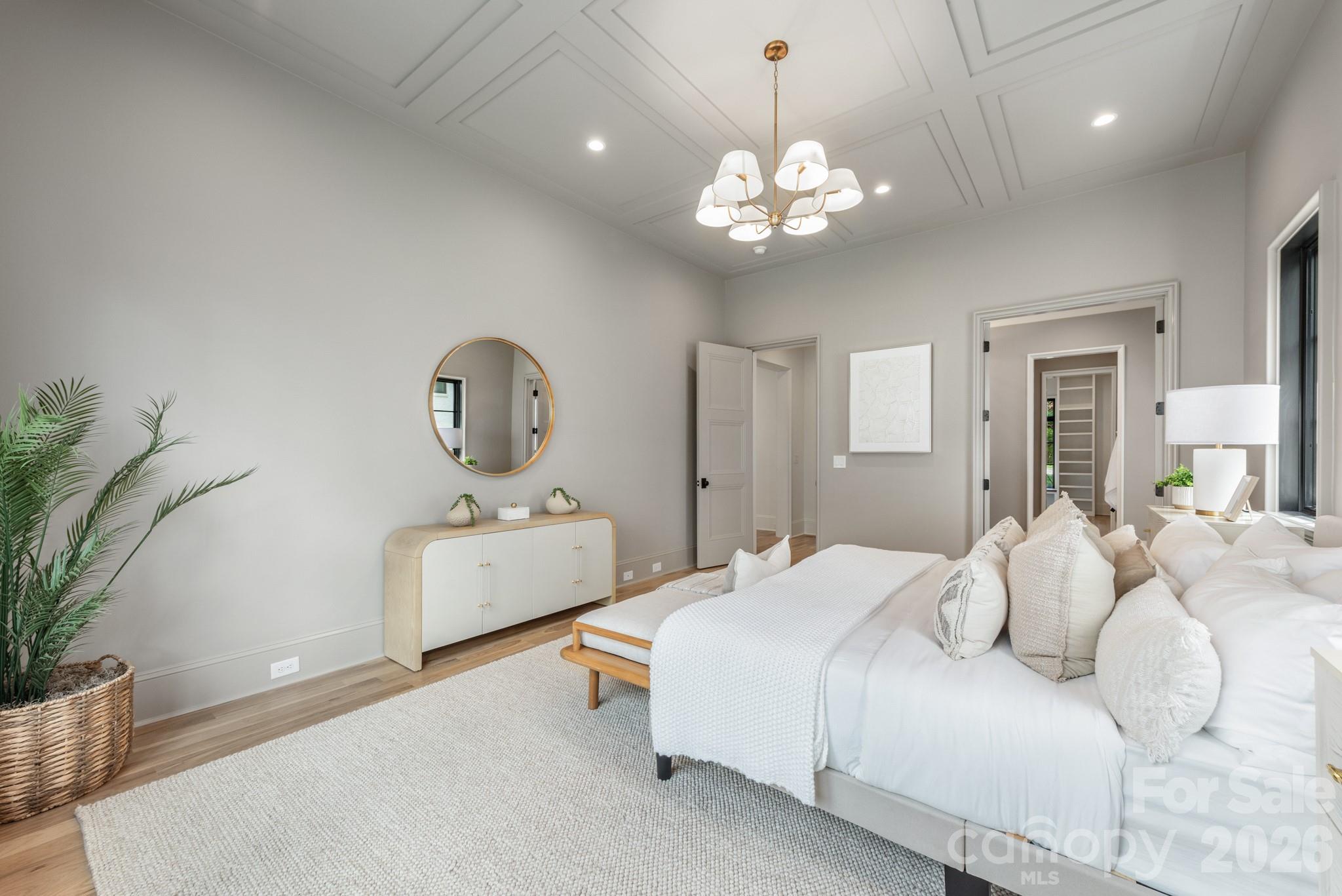 237 N Canterbury Road