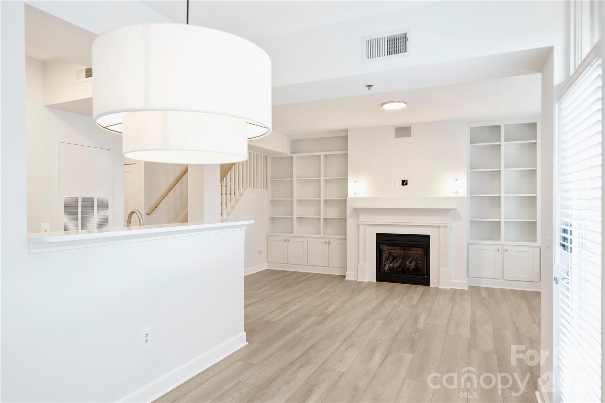 1320 Fillmore Avenue Unit: 129