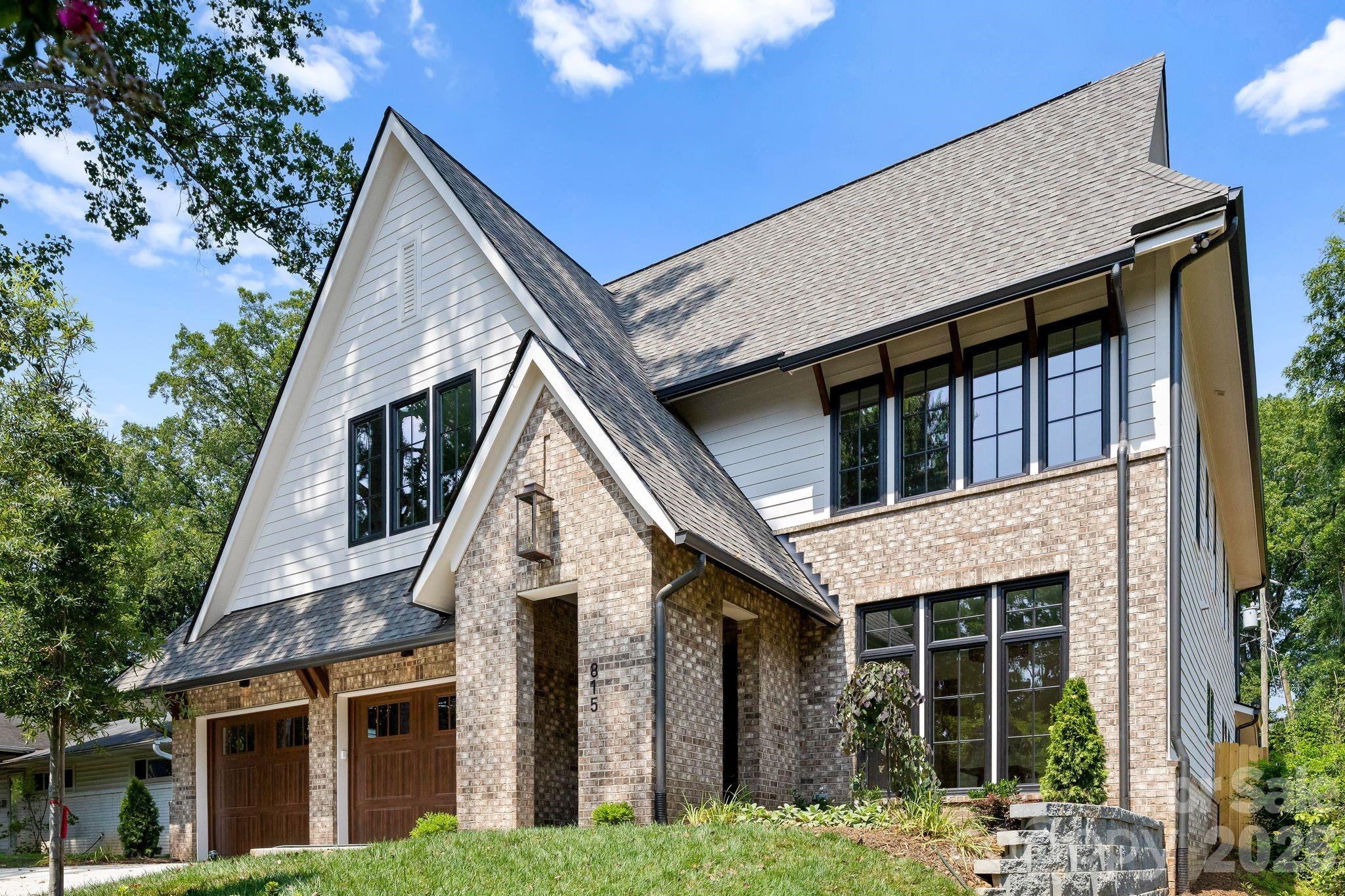 815 Manhasset Road