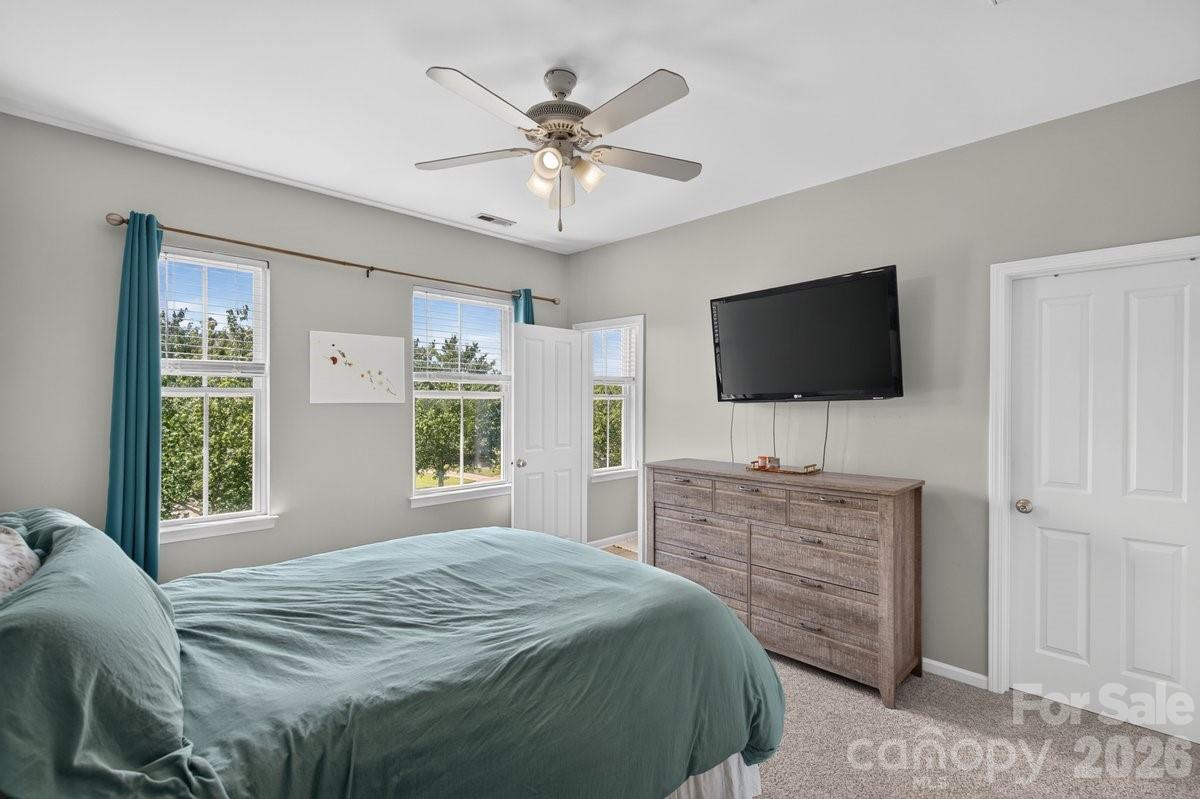 1308 Rising Oak Drive