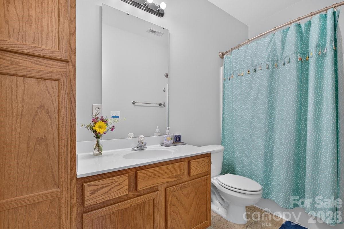 1308 Rising Oak Drive