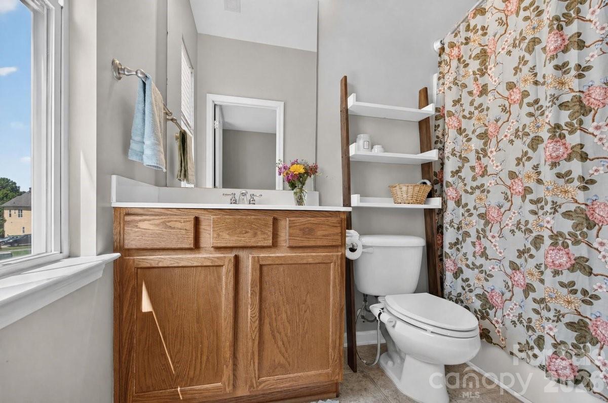 1308 Rising Oak Drive