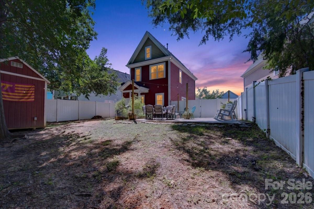 1308 Rising Oak Drive