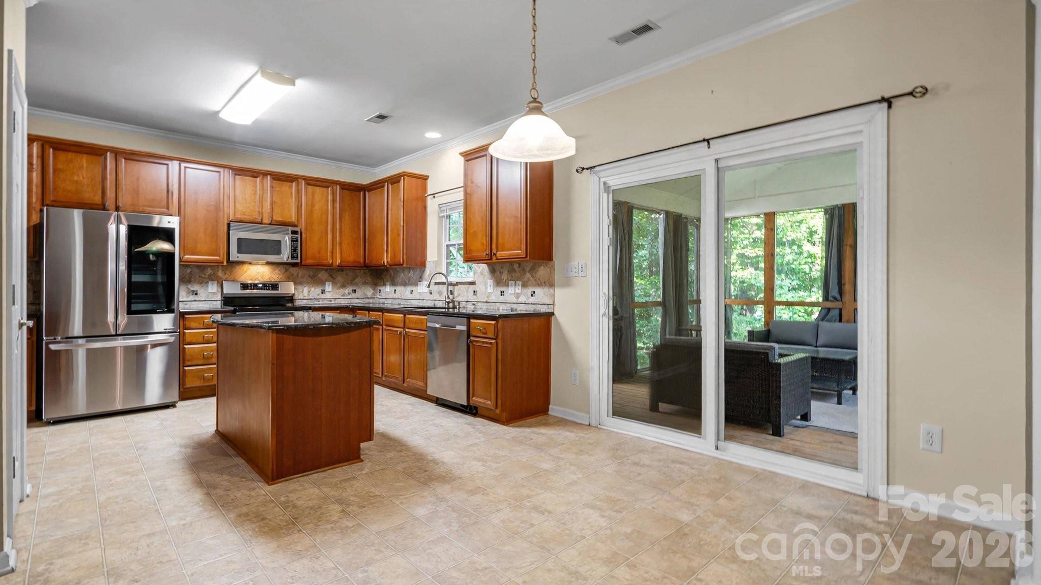 2429 Oakdale Creek Lane