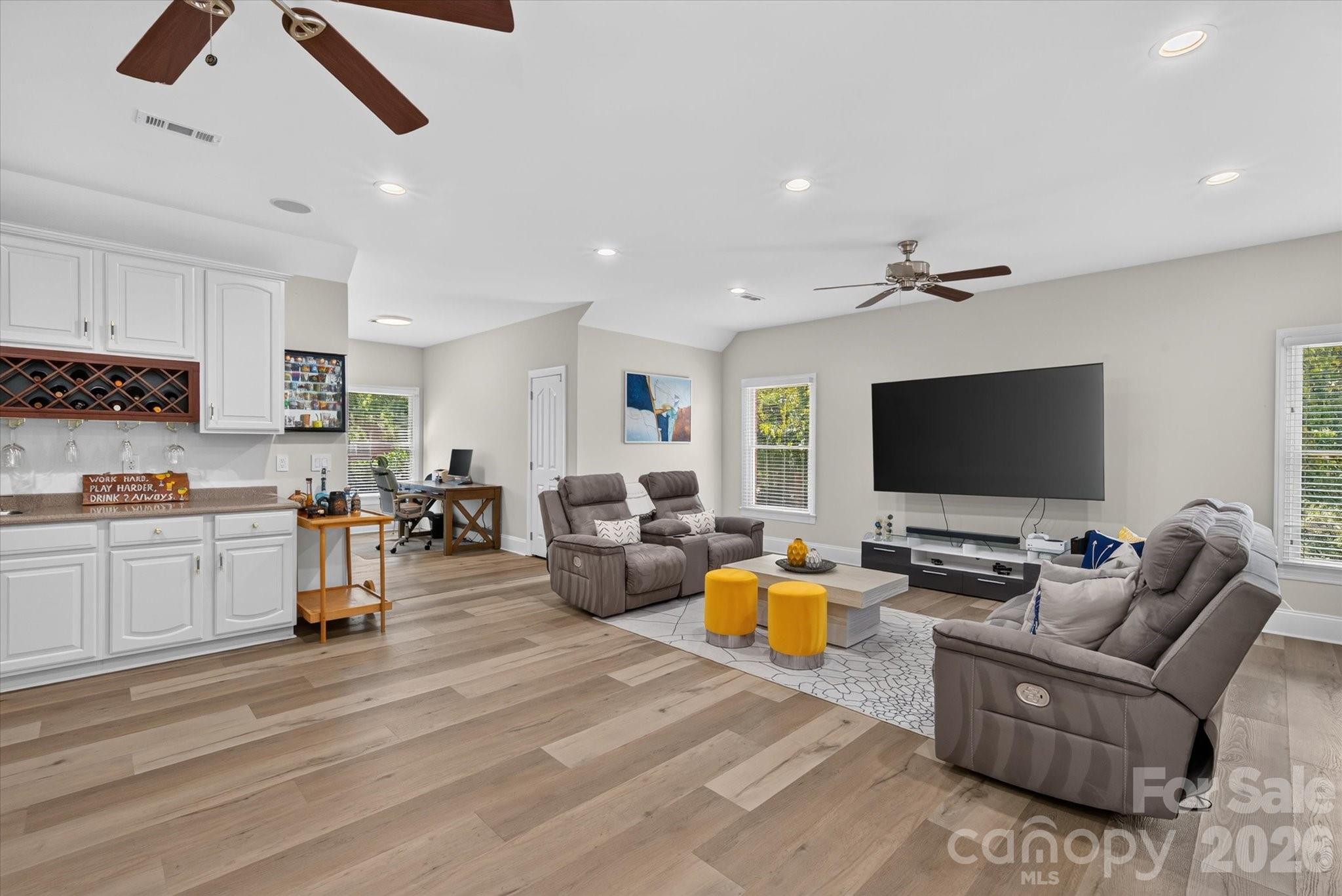 6605 Saunton Court