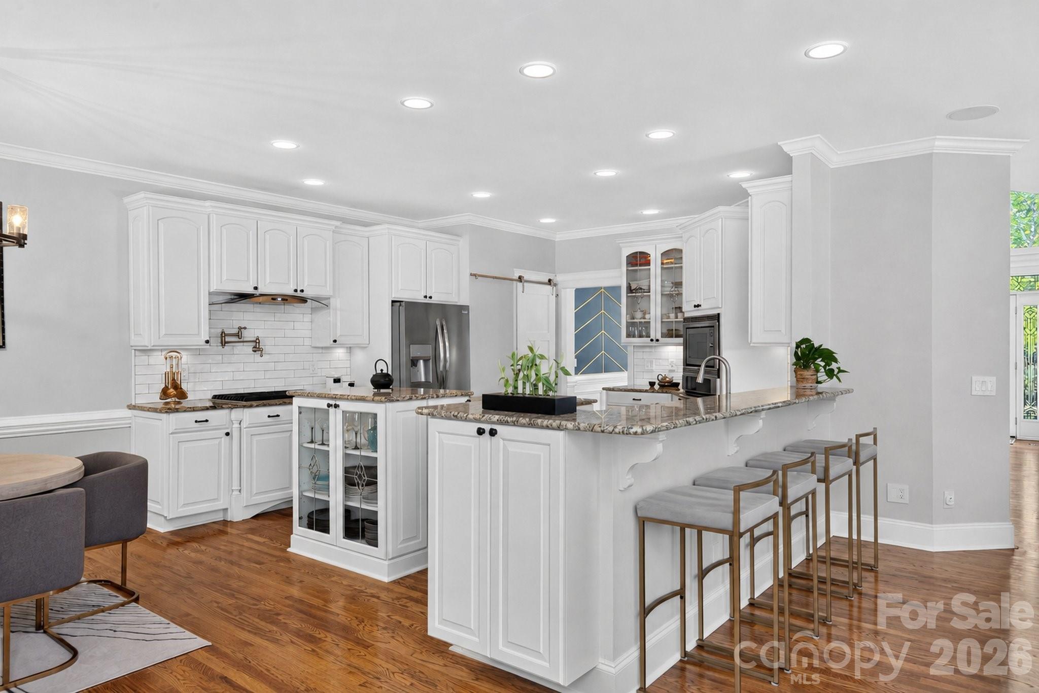 6605 Saunton Court