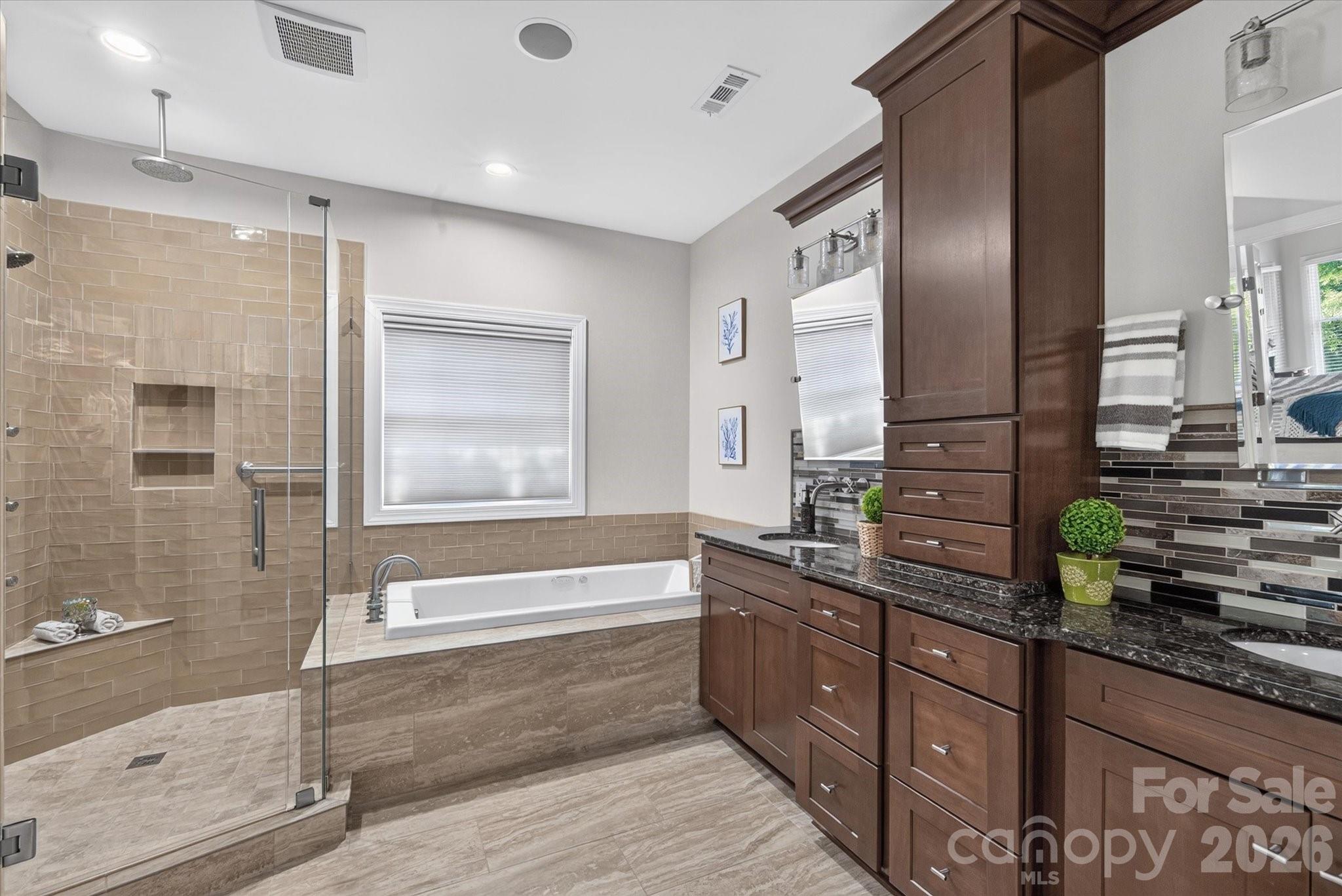 6605 Saunton Court