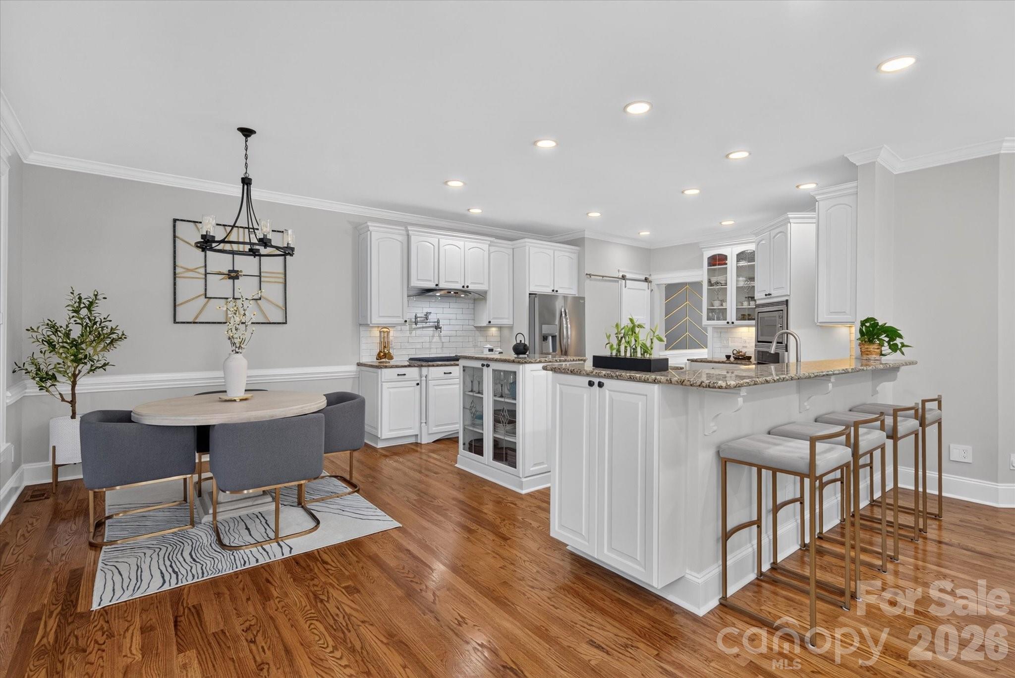 6605 Saunton Court