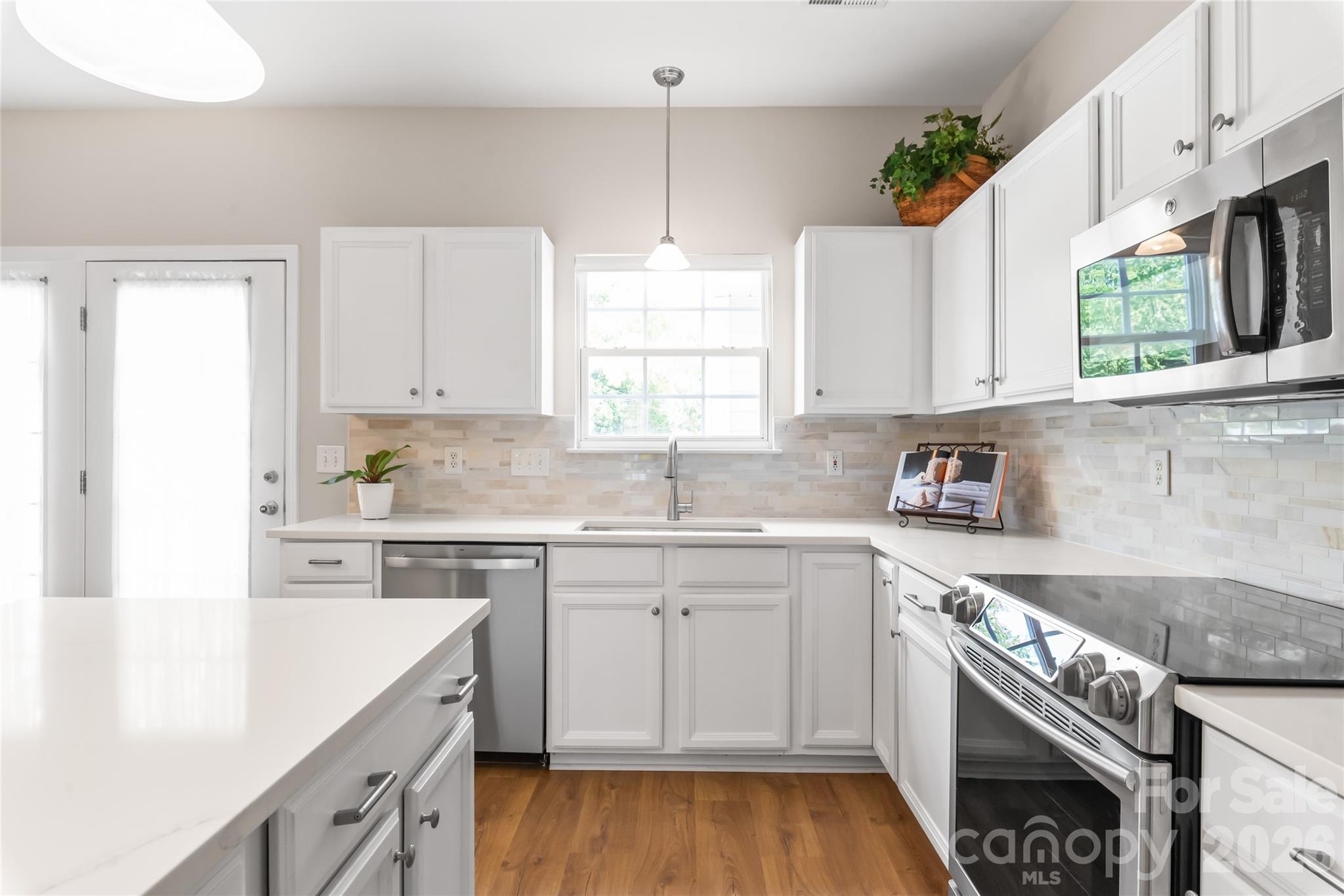 3902 Christine Lane Unit: #B