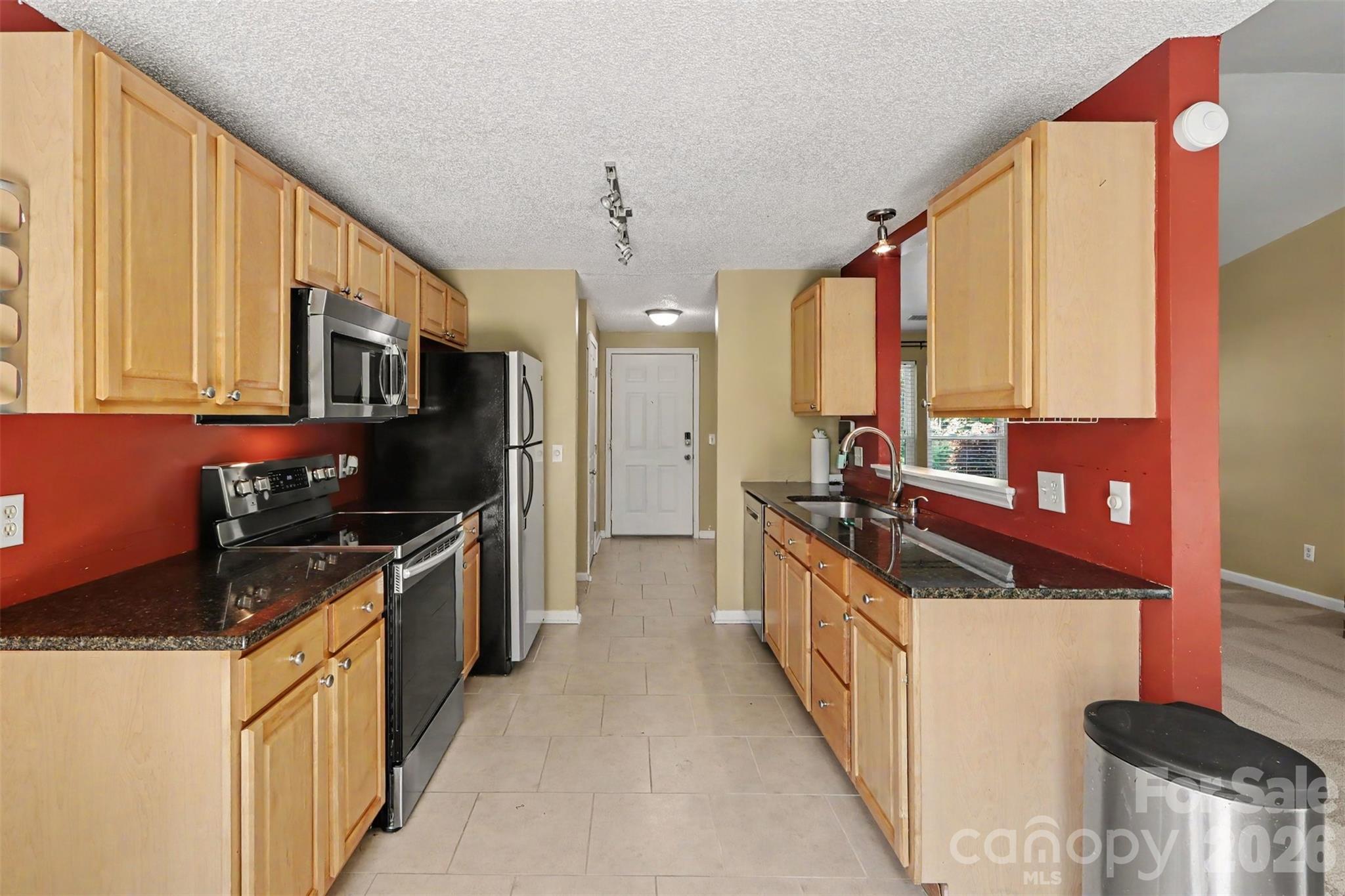 3001 Old House Circle