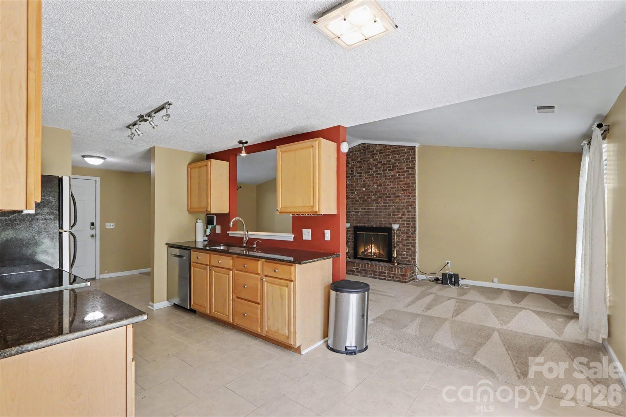 3001 Old House Circle