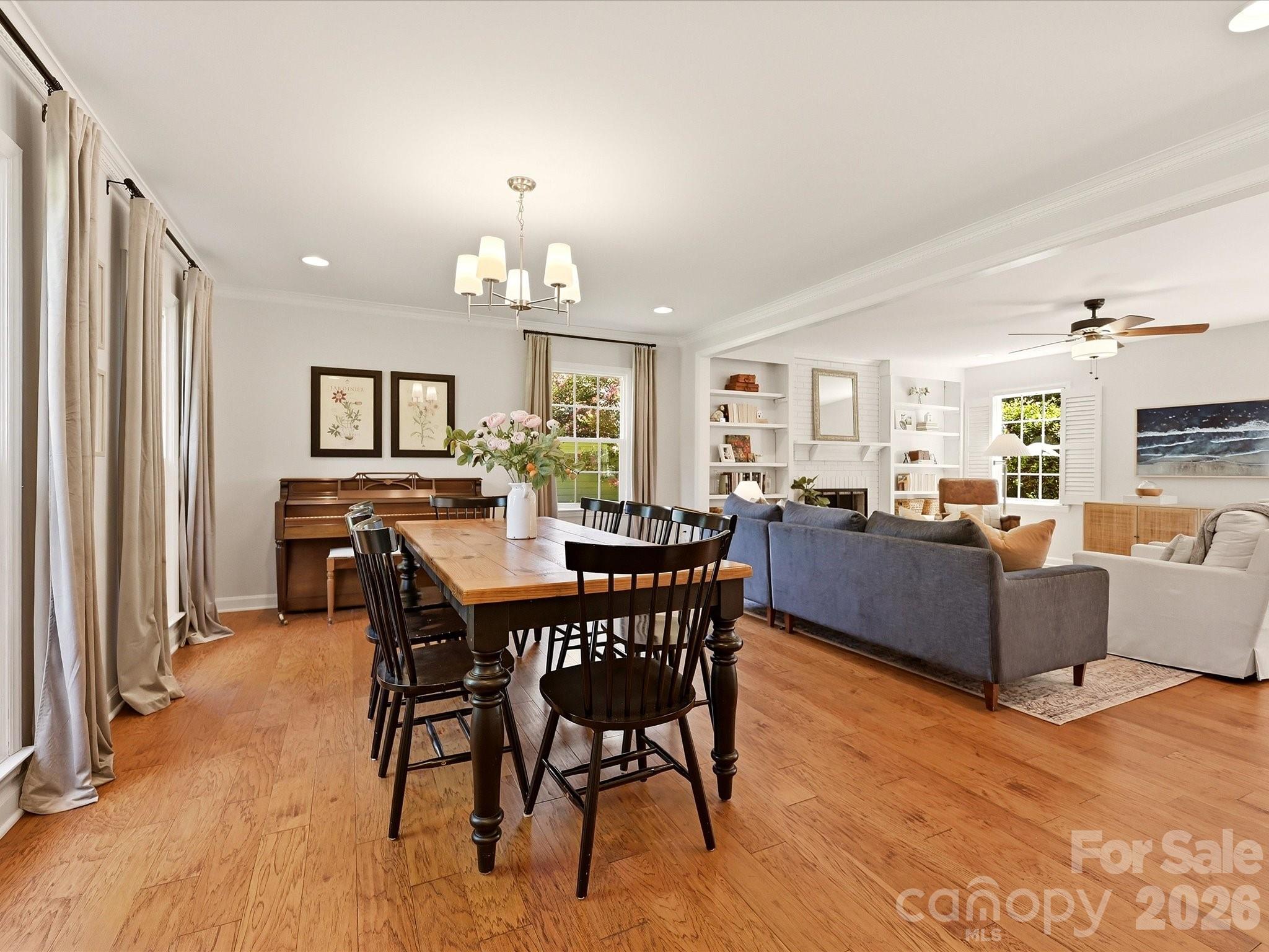 4638 DEANSCROFT Drive