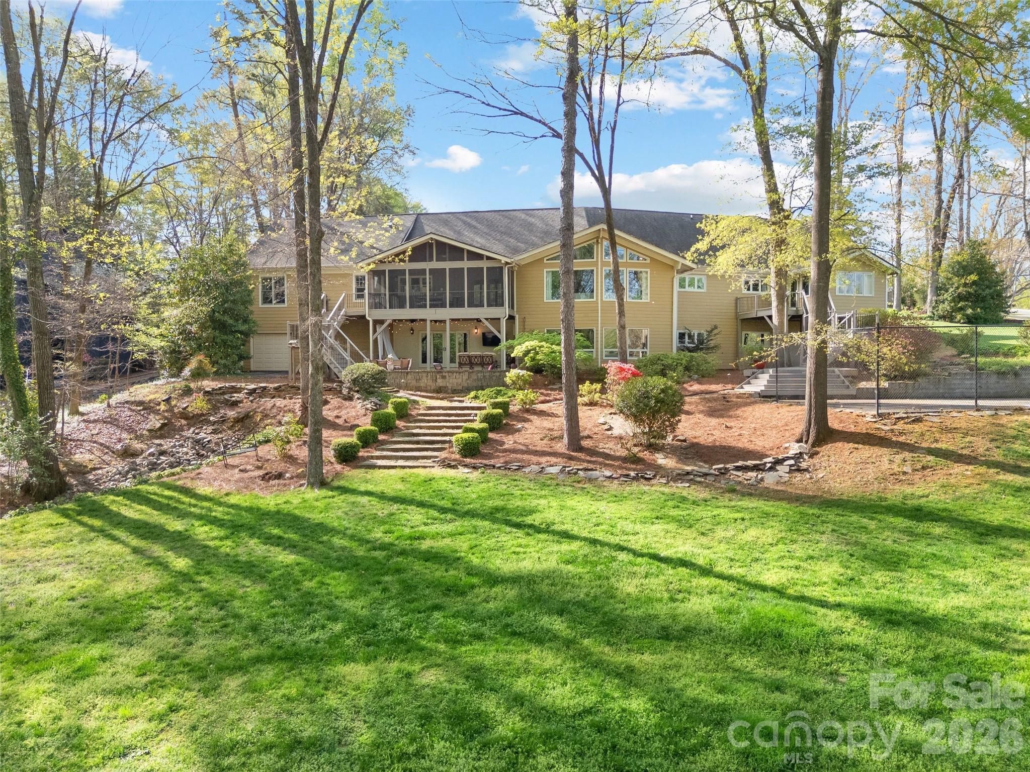 4900 Carmel Club Drive