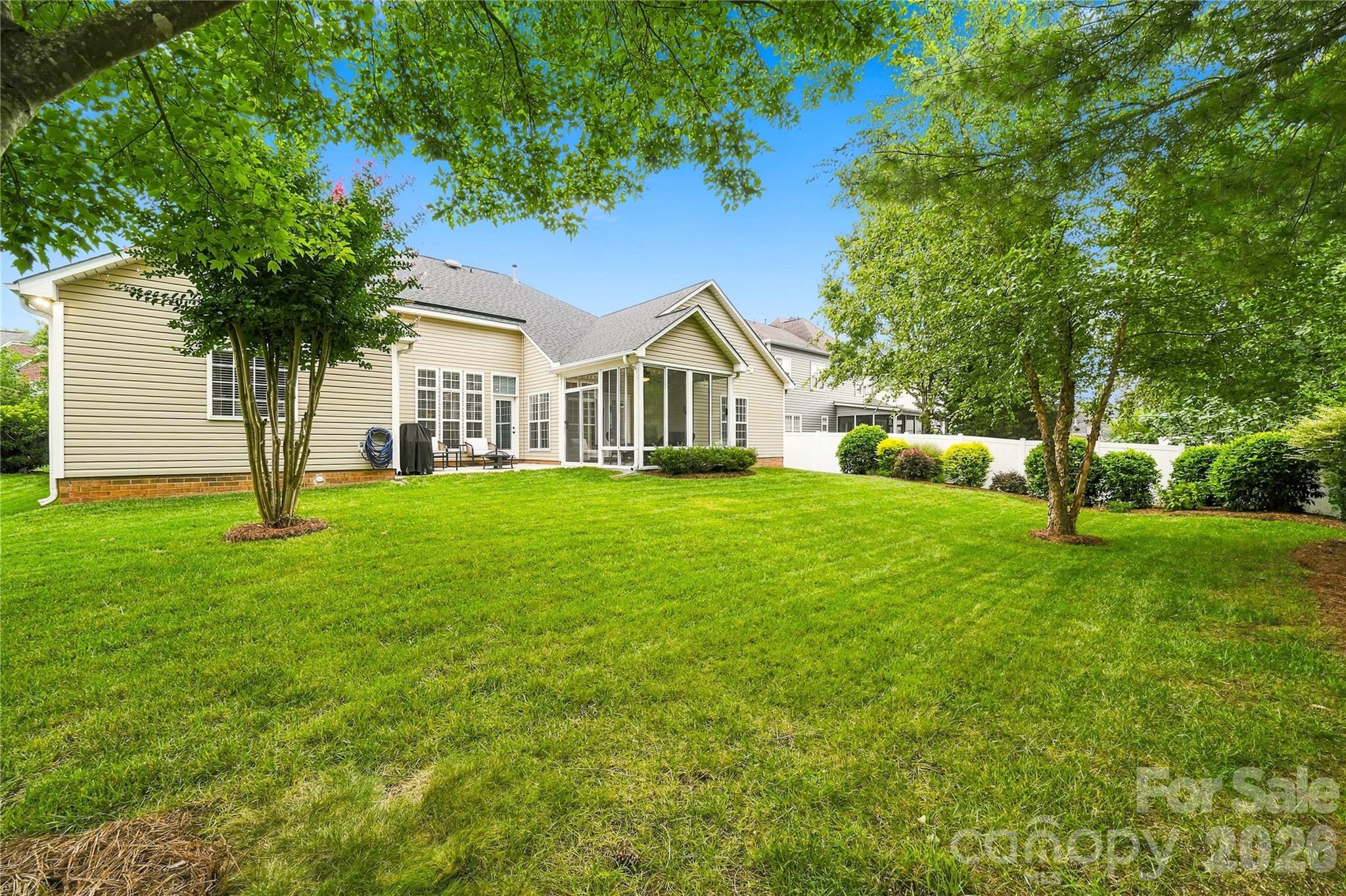 508 Montgrove Place NW