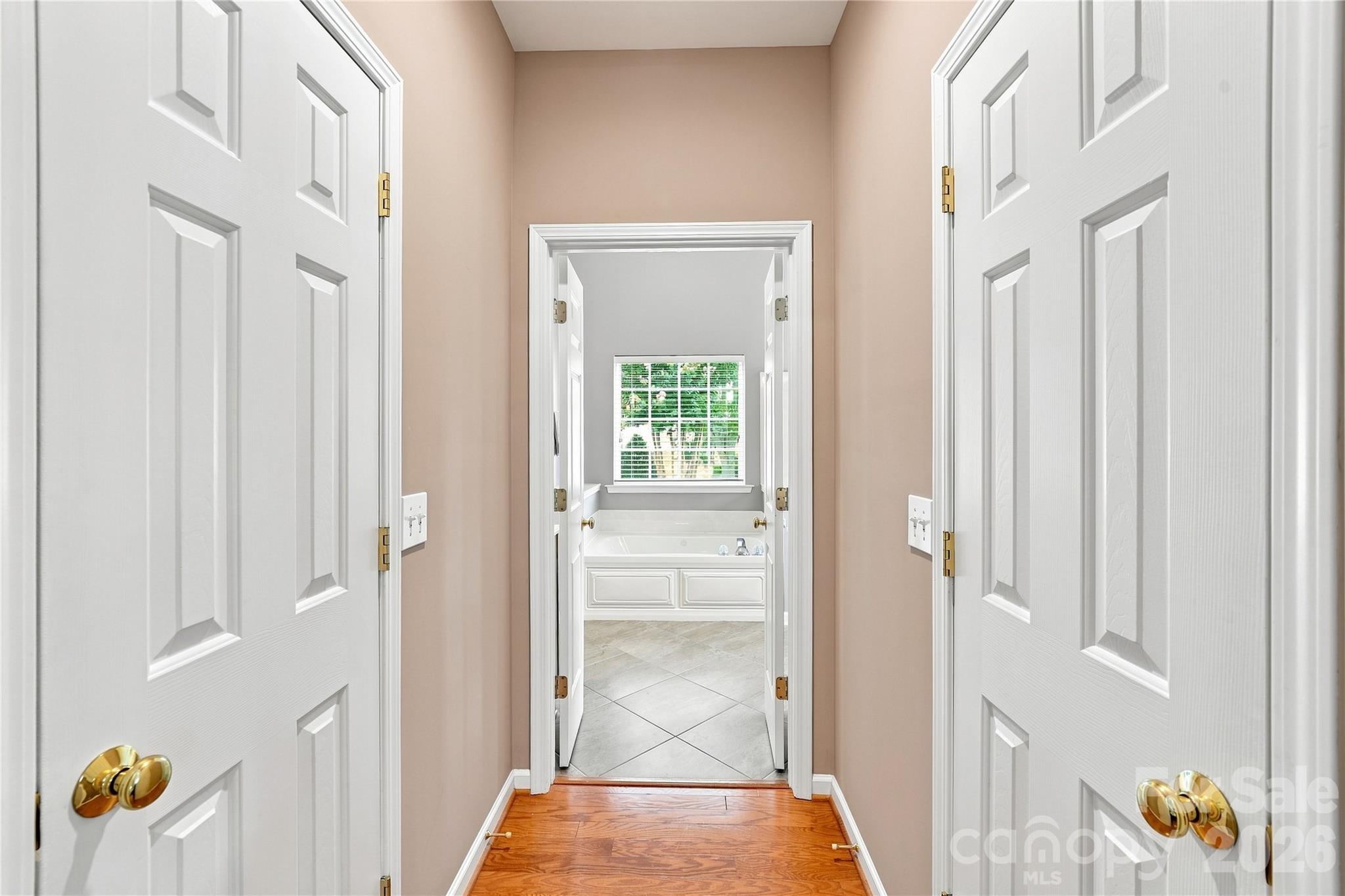 508 Montgrove Place NW
