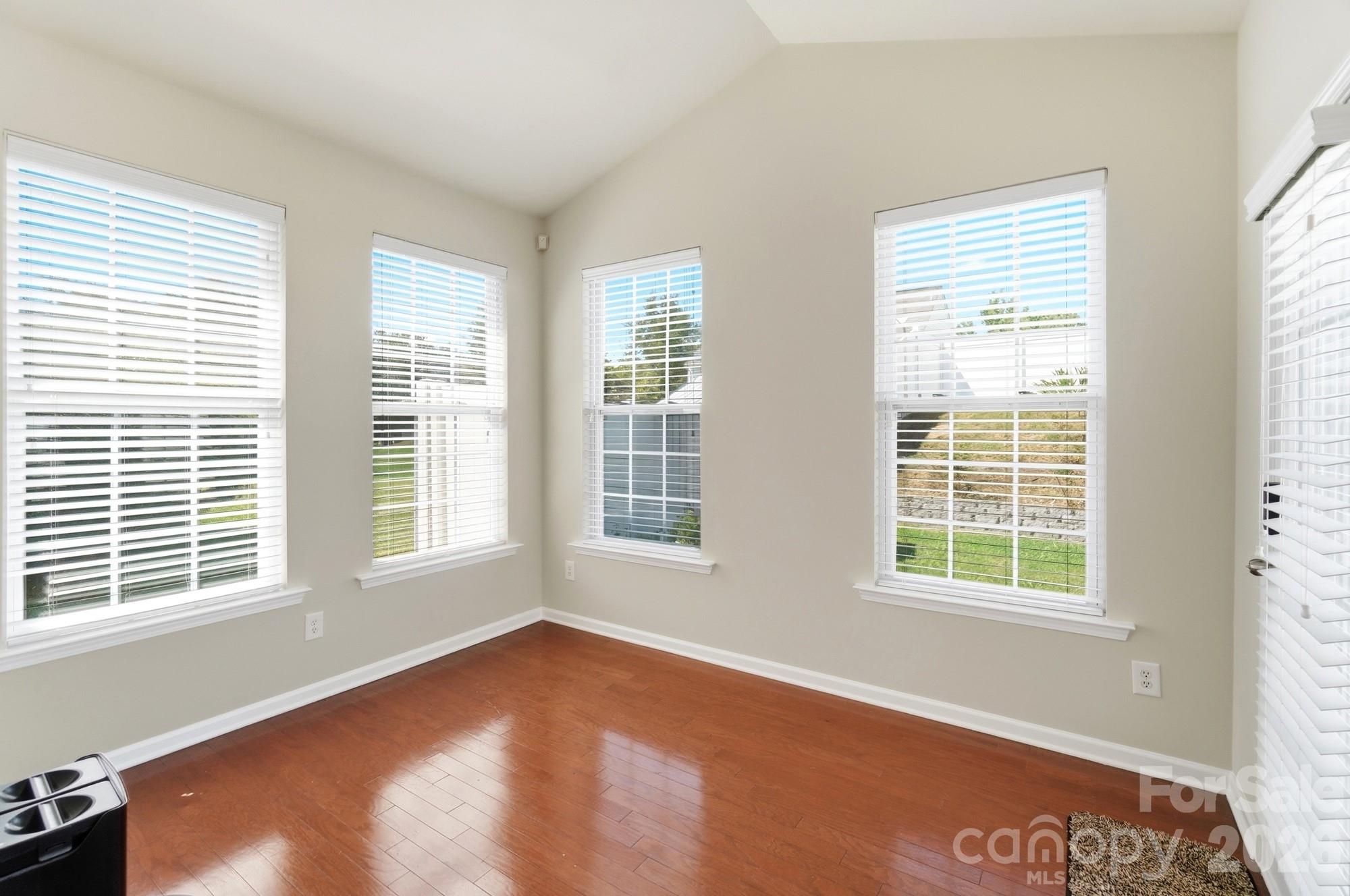 324 Minitree Lane