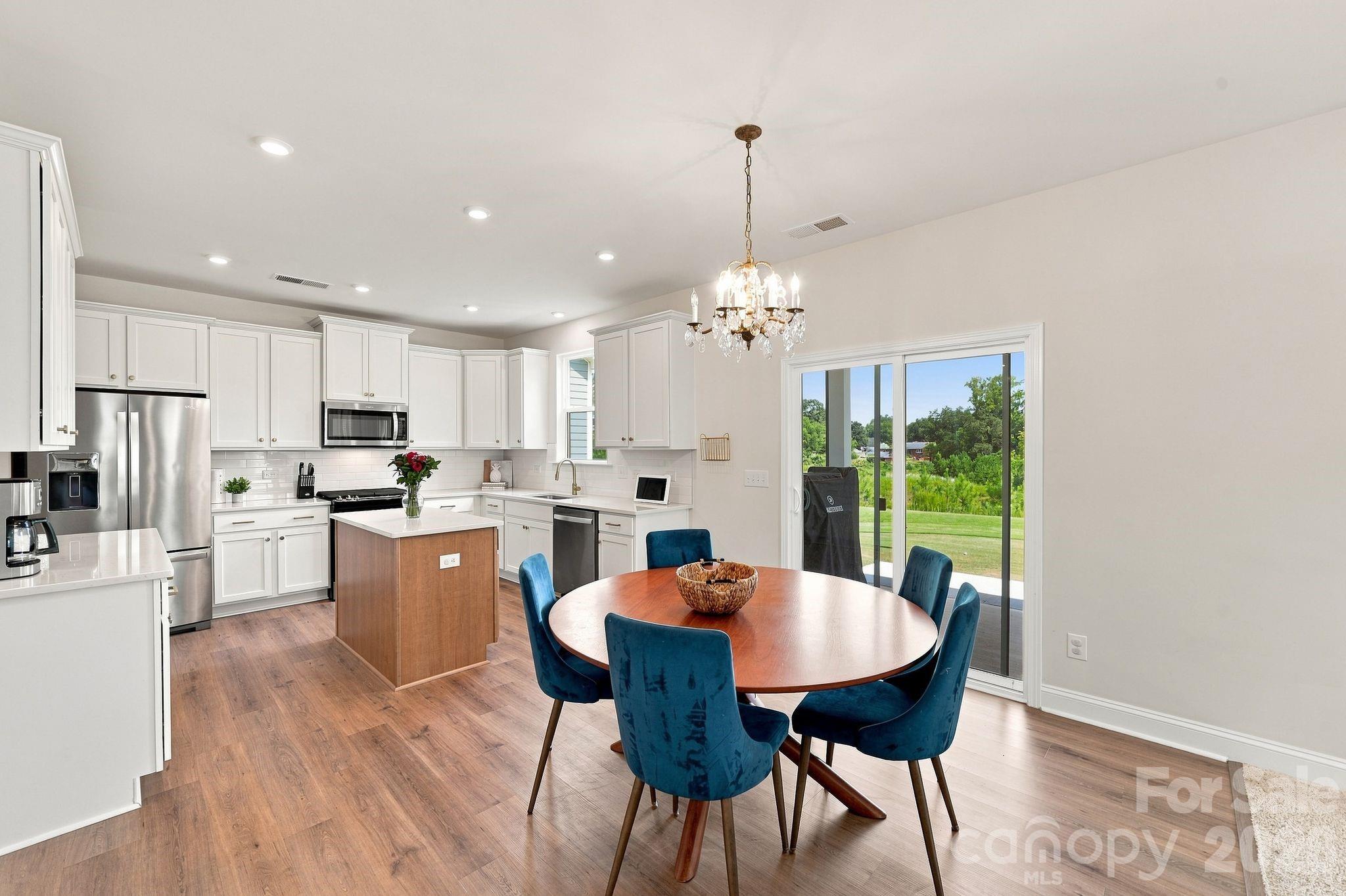 1533 Cedar Tree Drive